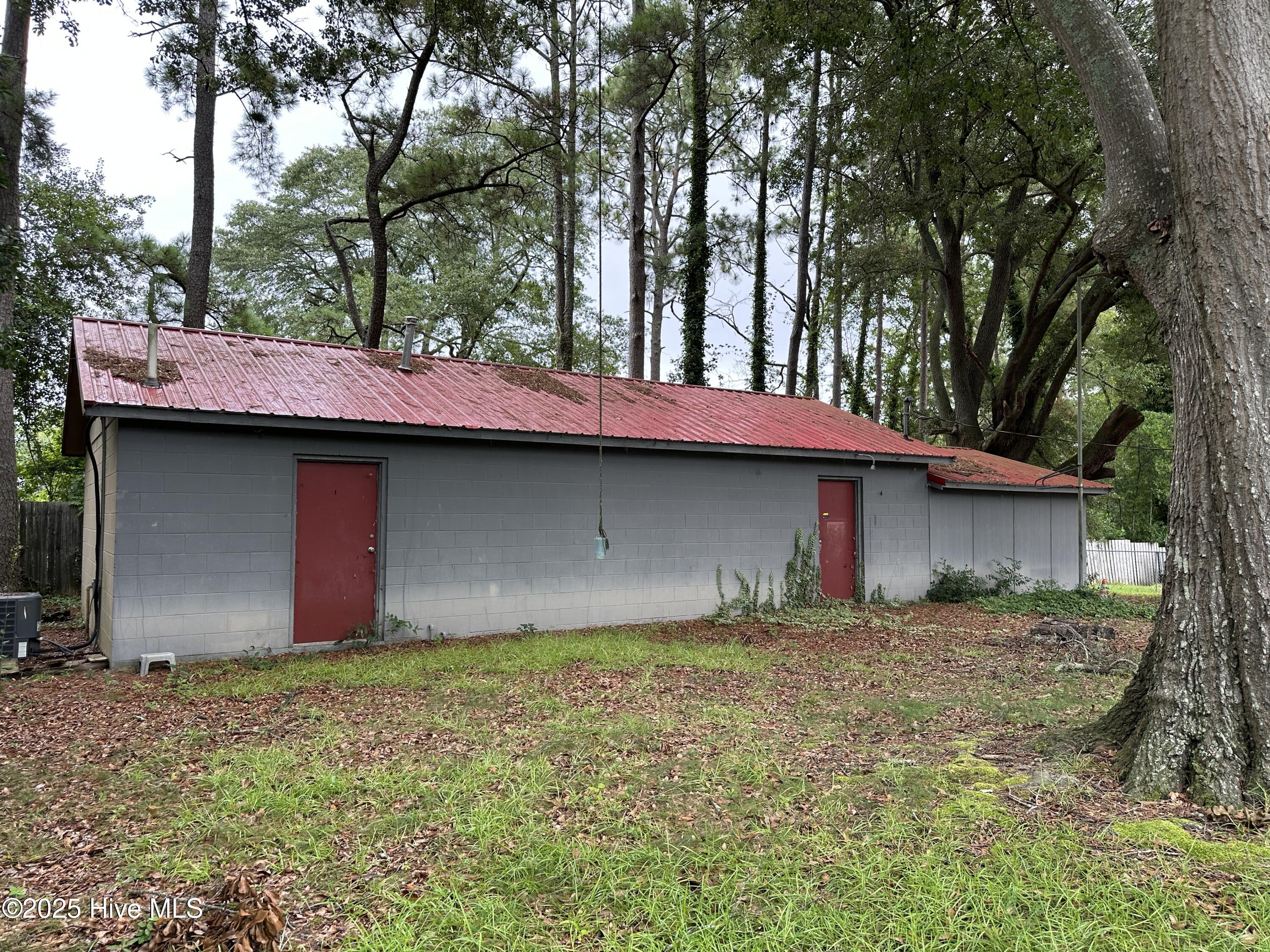 main property photo 34