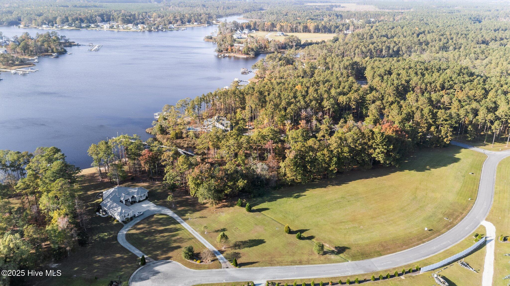main property photo 12