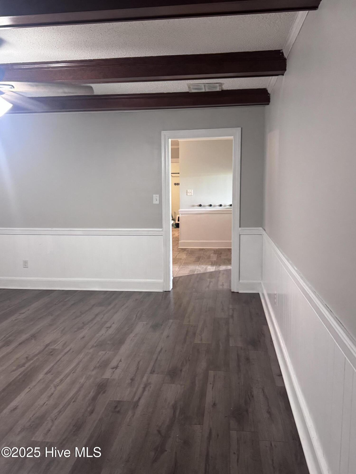 property viewer photo 11