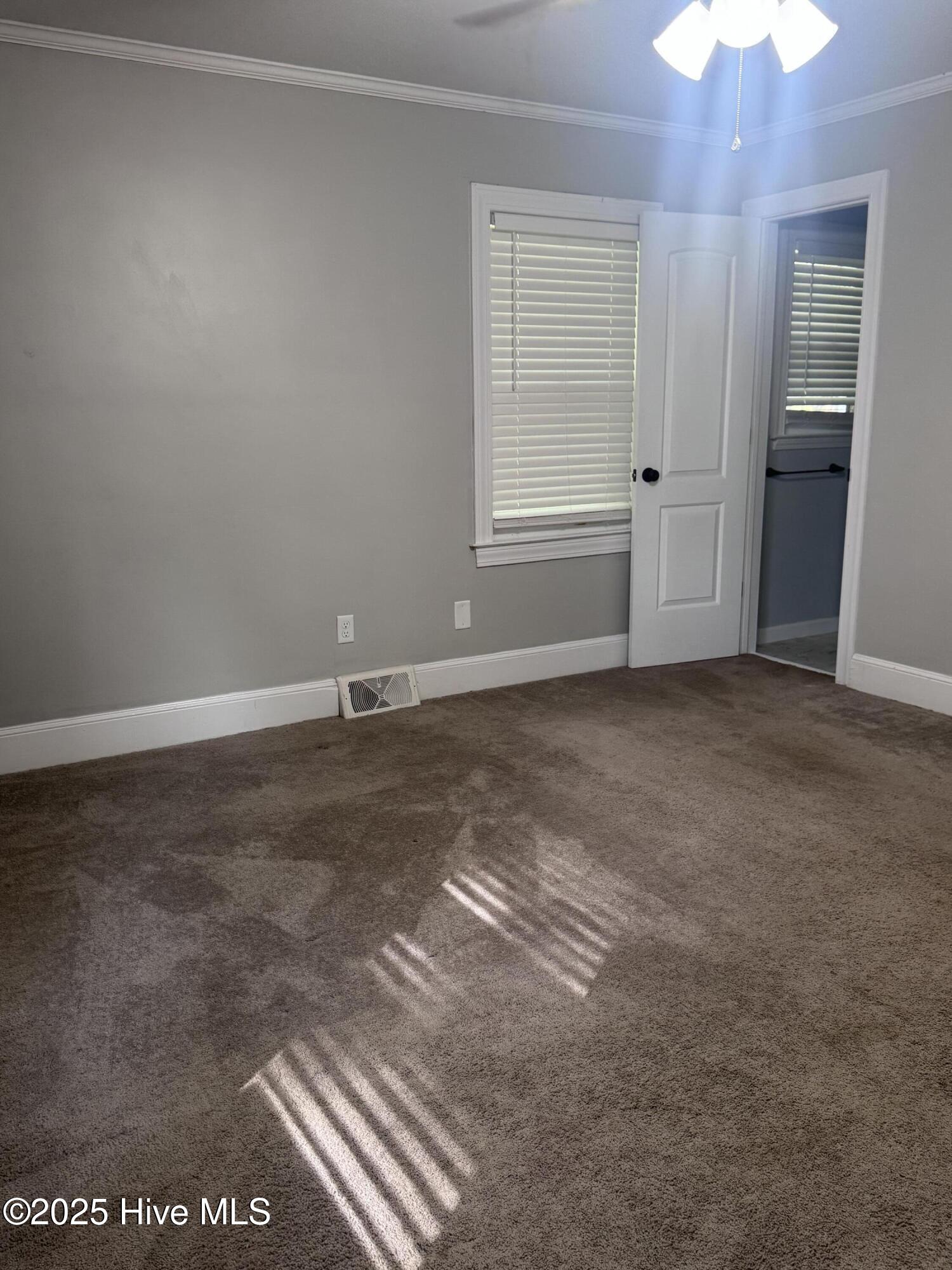 property viewer photo 17
