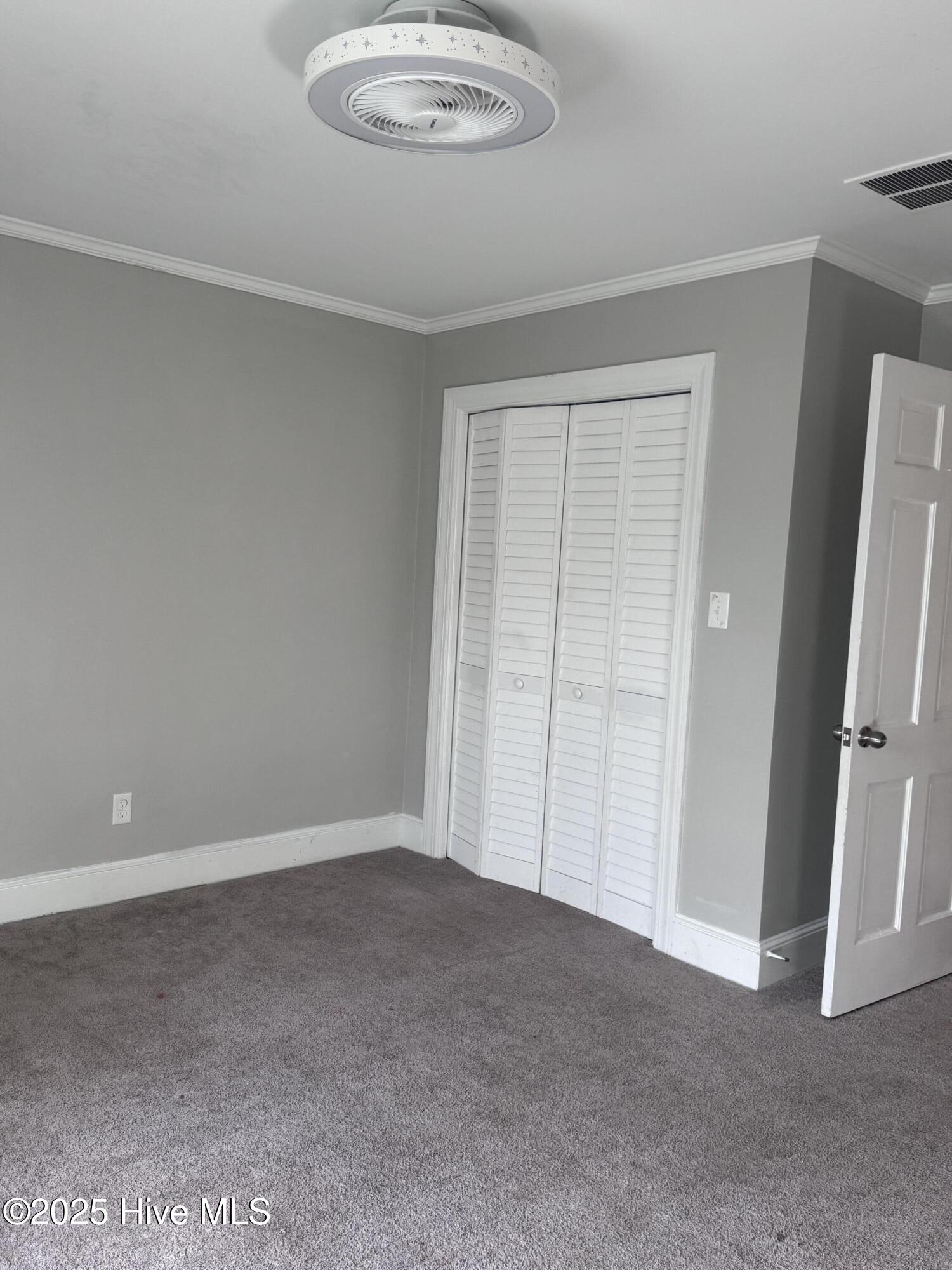 property viewer photo 23