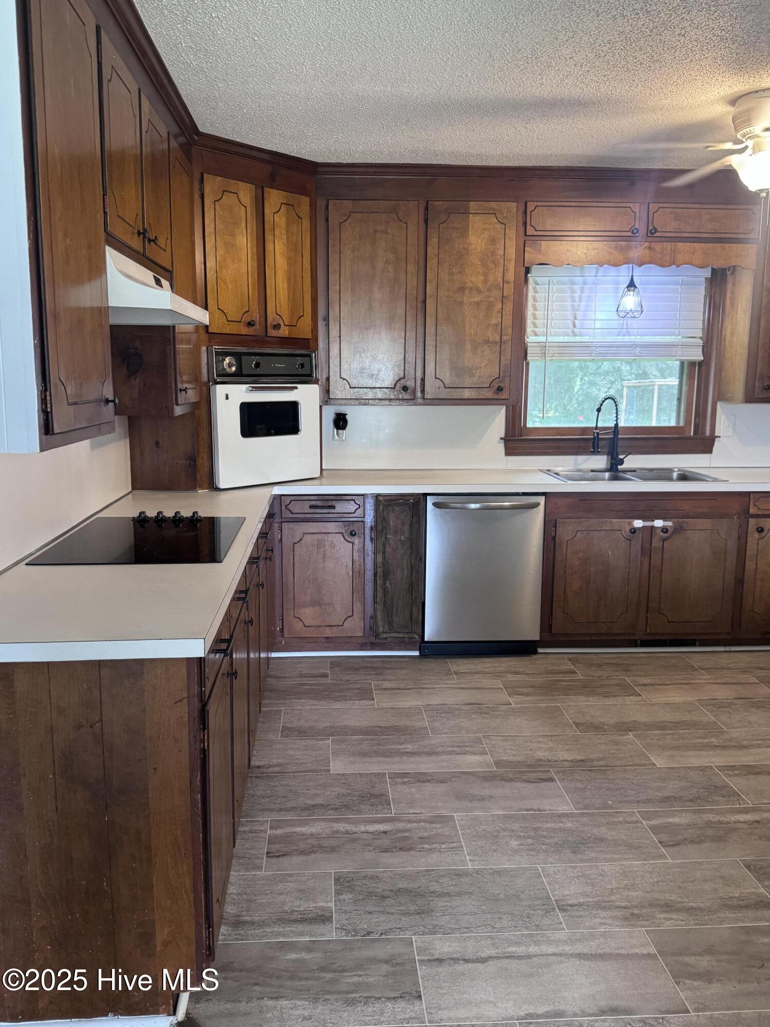 property viewer photo 4
