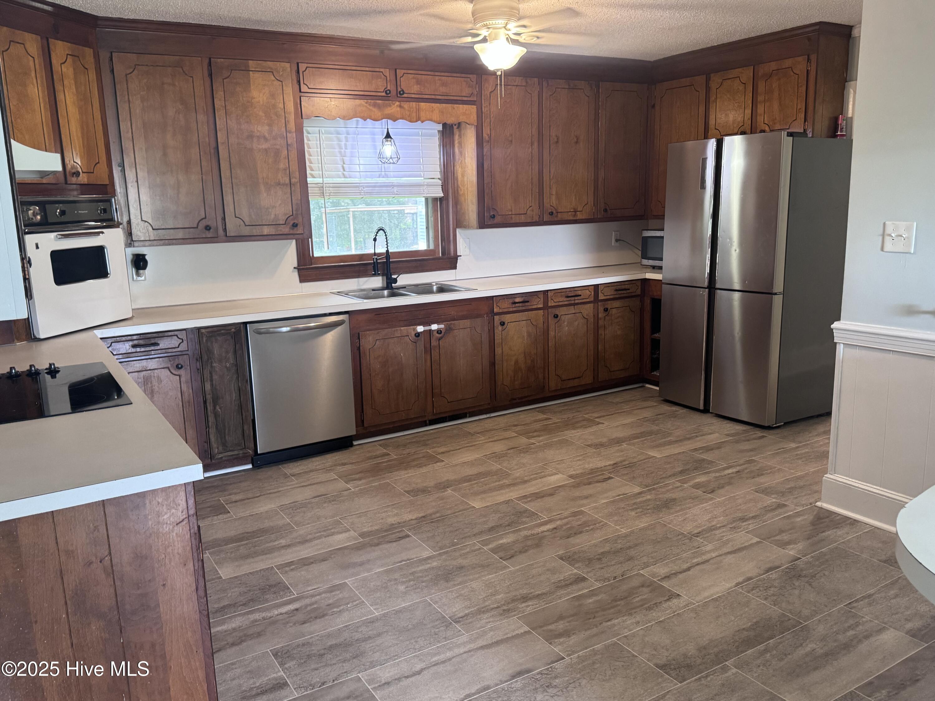 property viewer photo 5