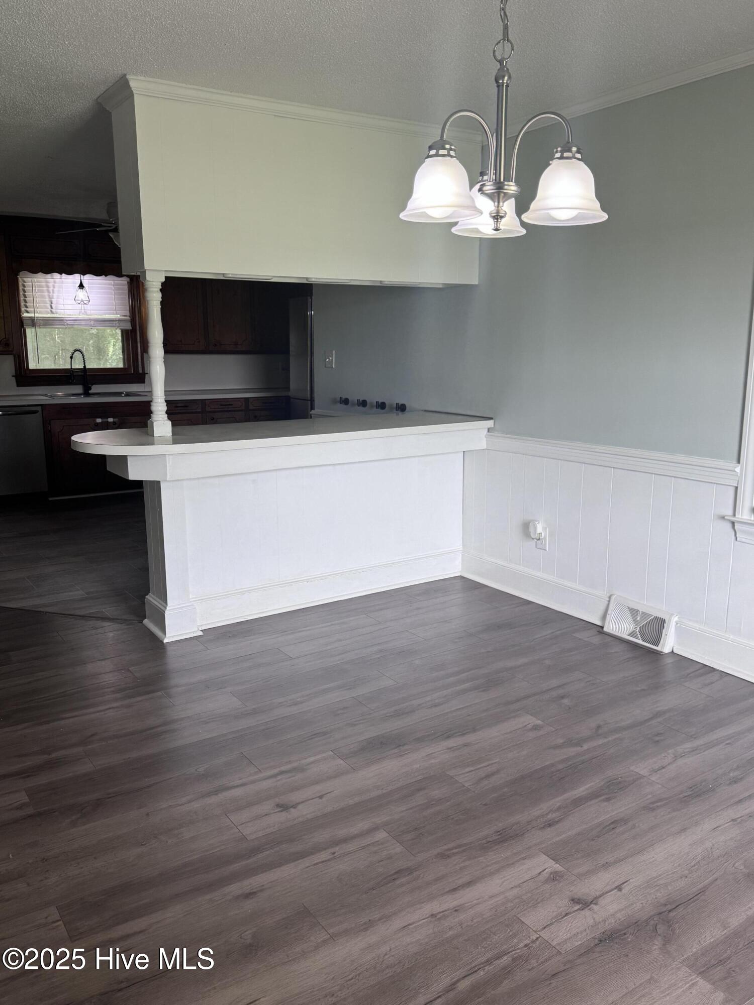 property viewer photo 6