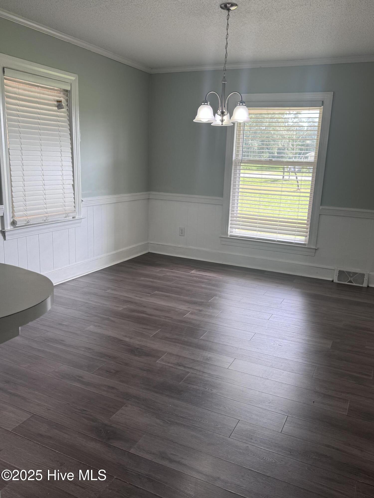 property viewer photo 7