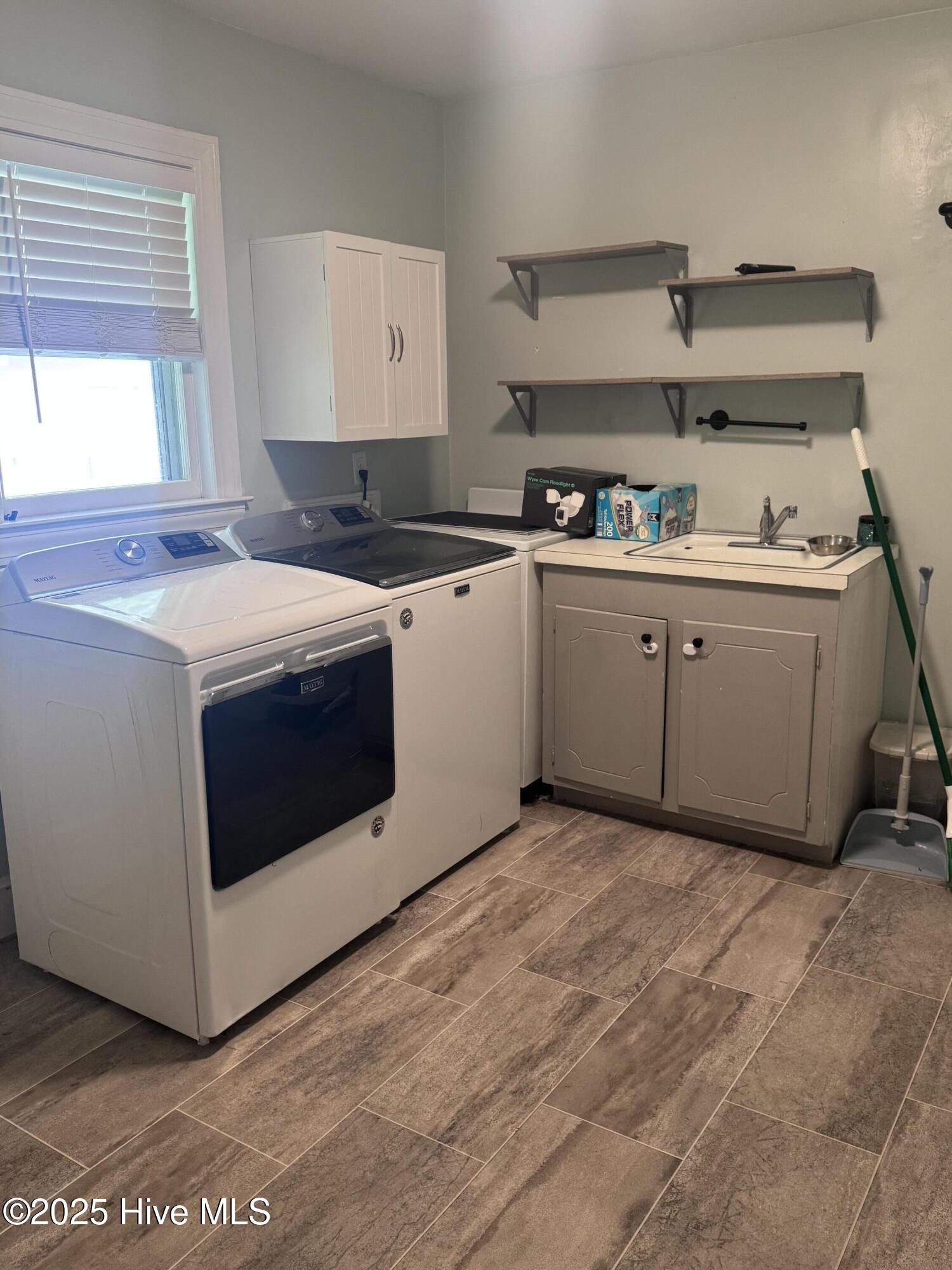 property viewer photo 8