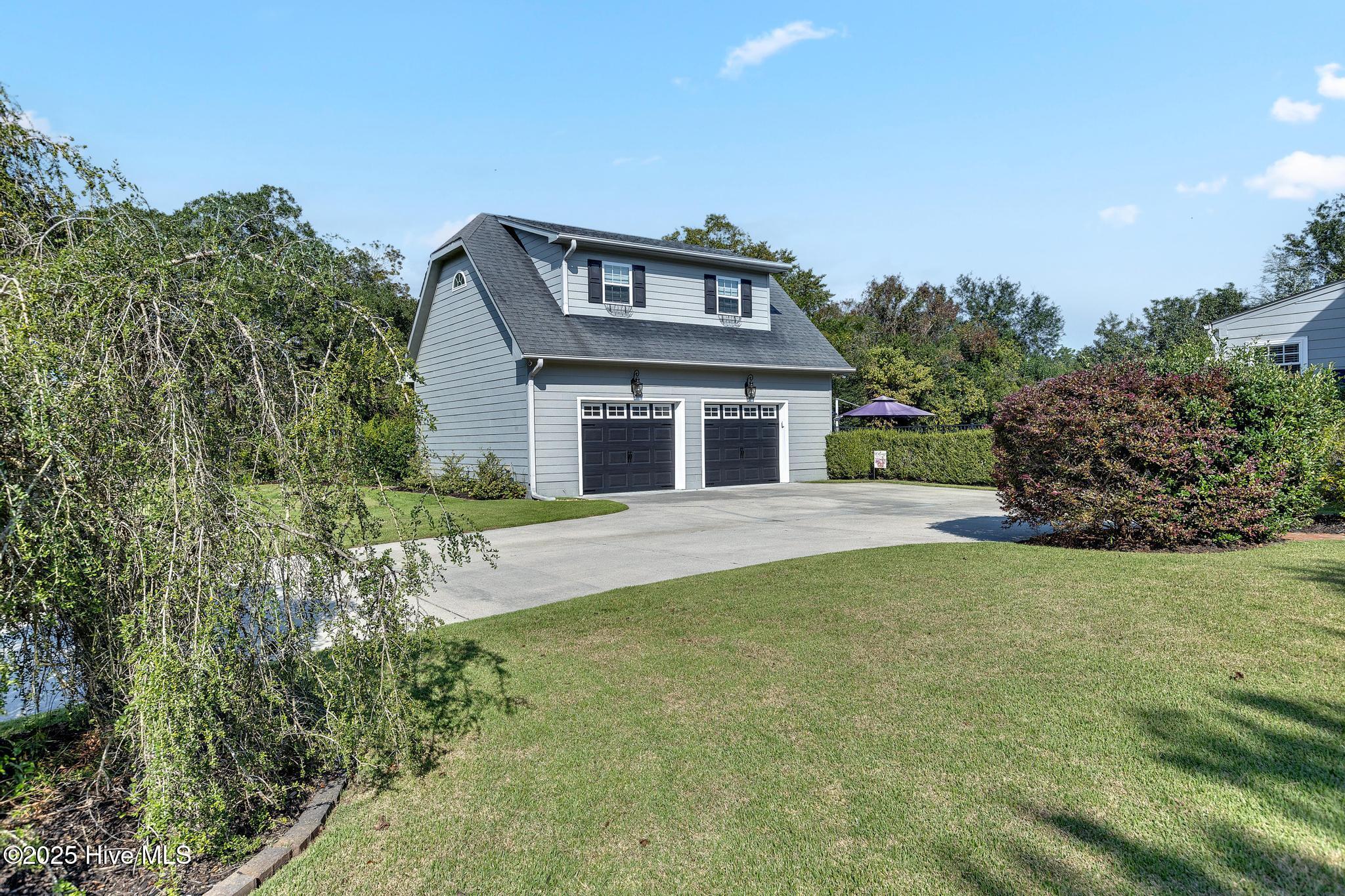 main property photo 80