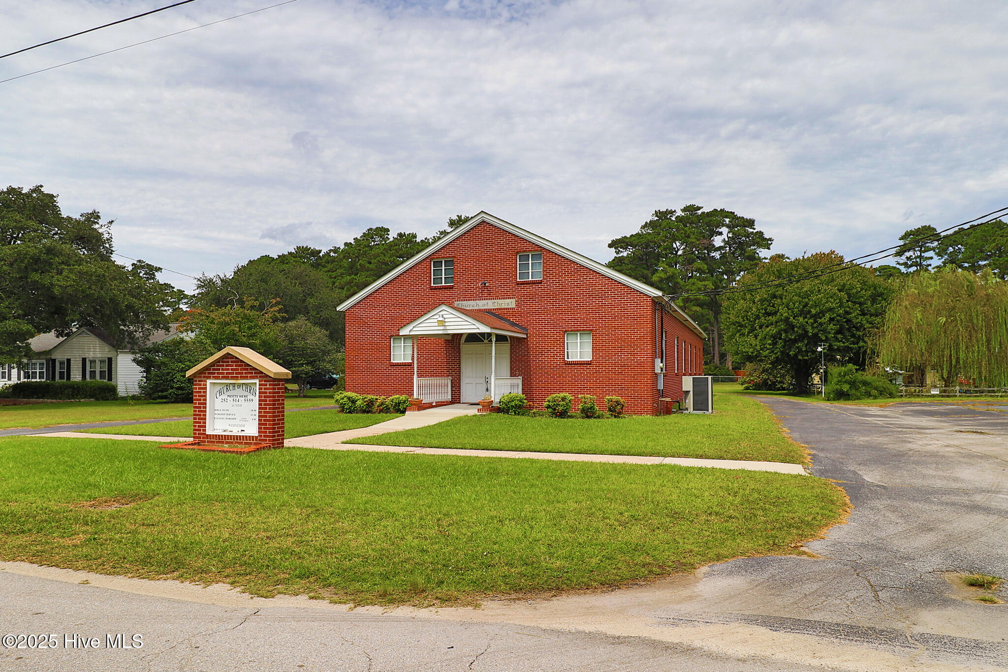 main property photo 29