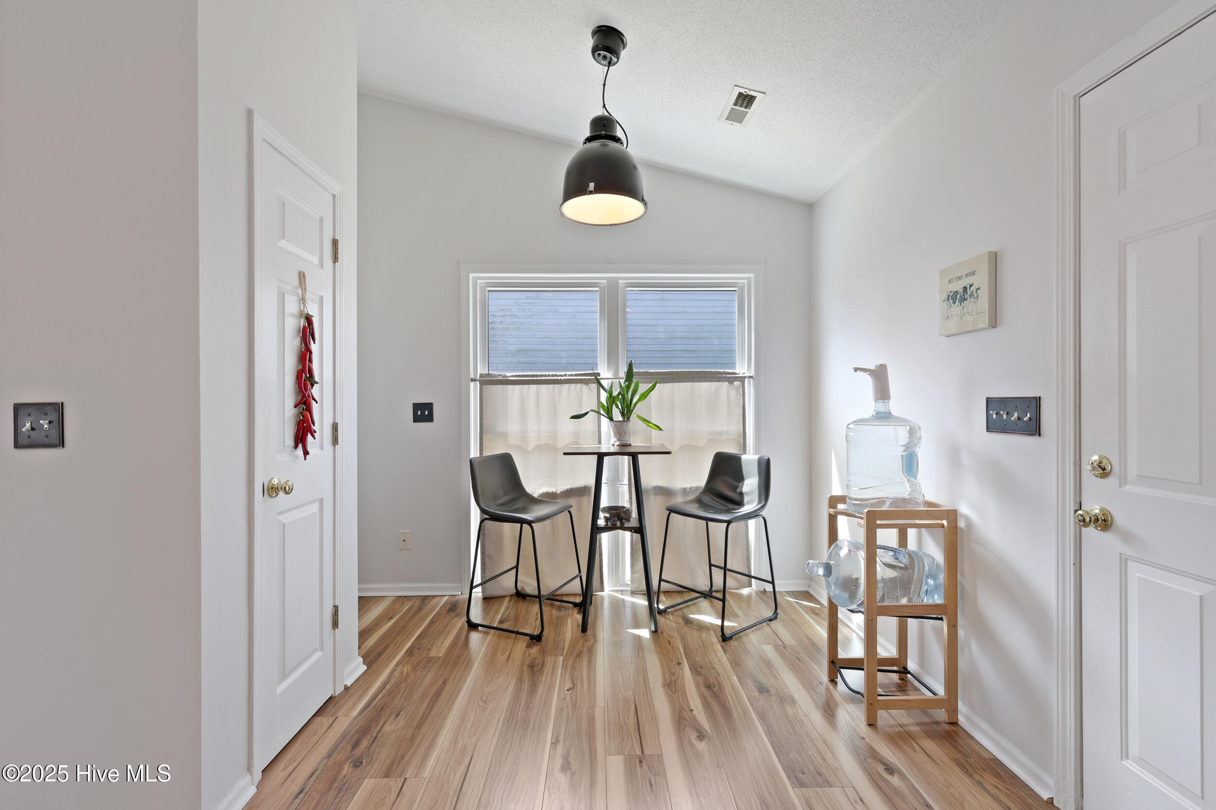 property viewer photo 13