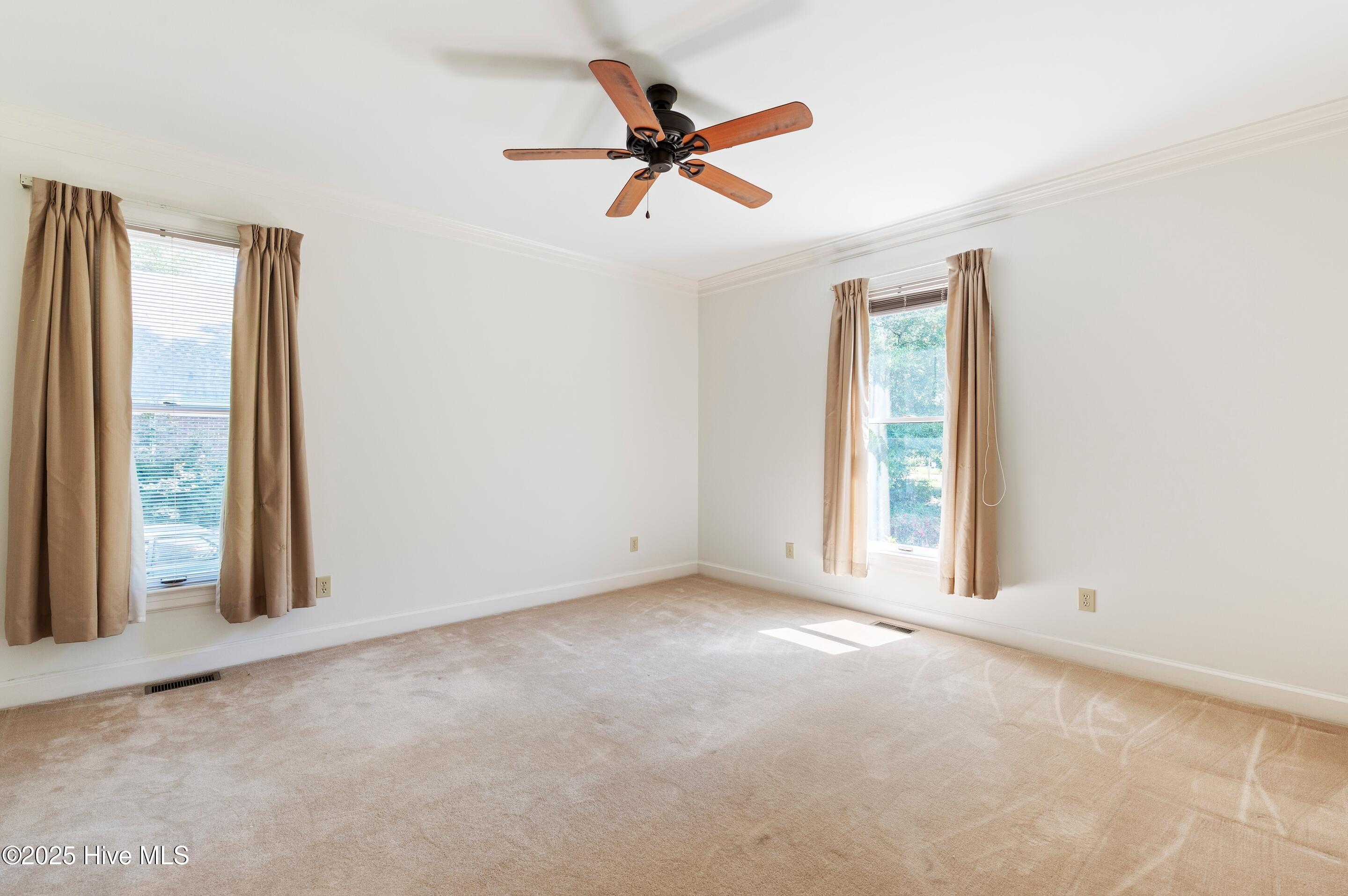 property viewer photo 15
