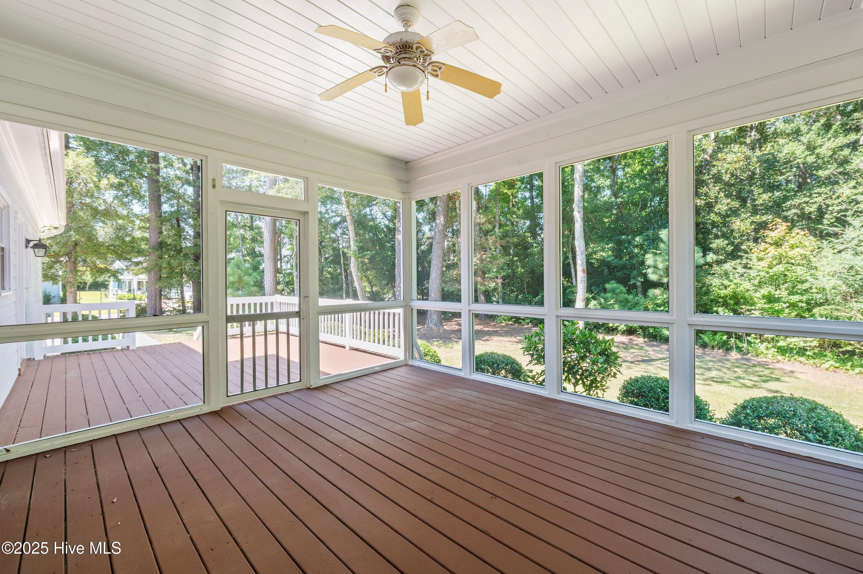property viewer photo 2