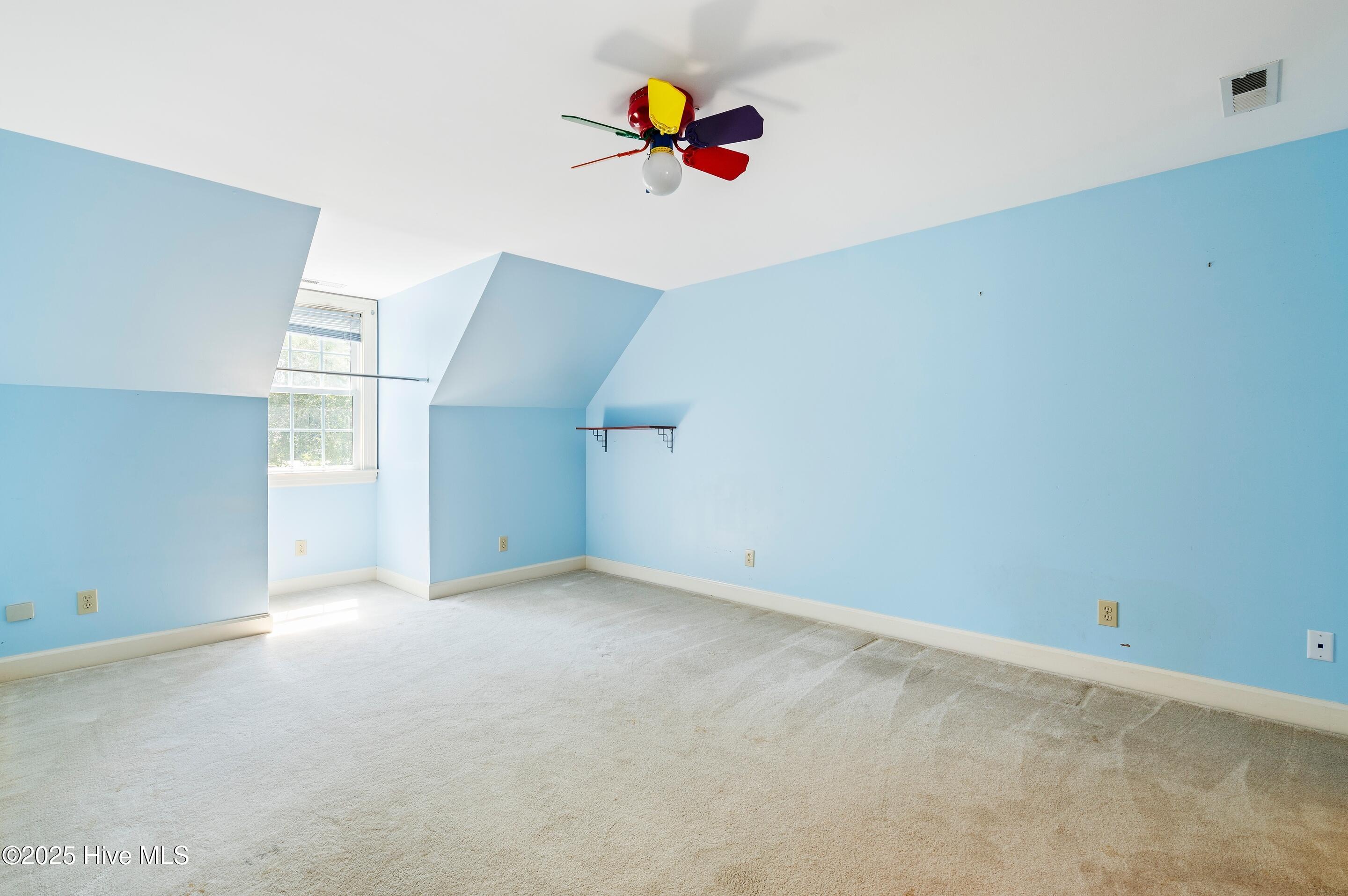property viewer photo 23