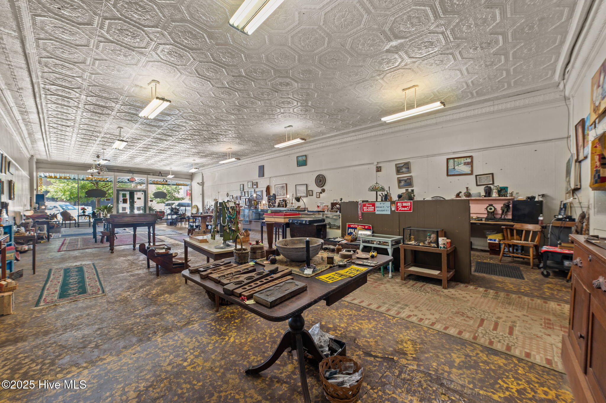 main property photo 8
