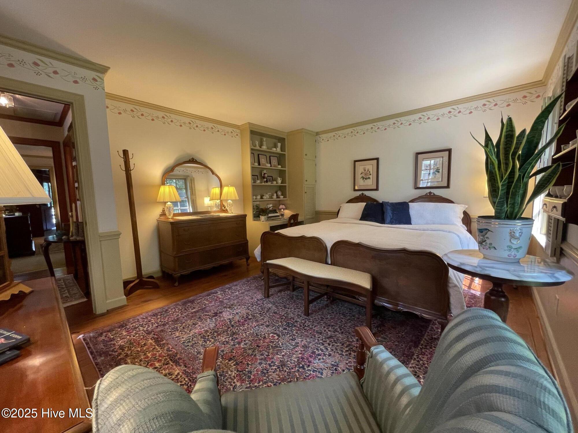 main property photo 30