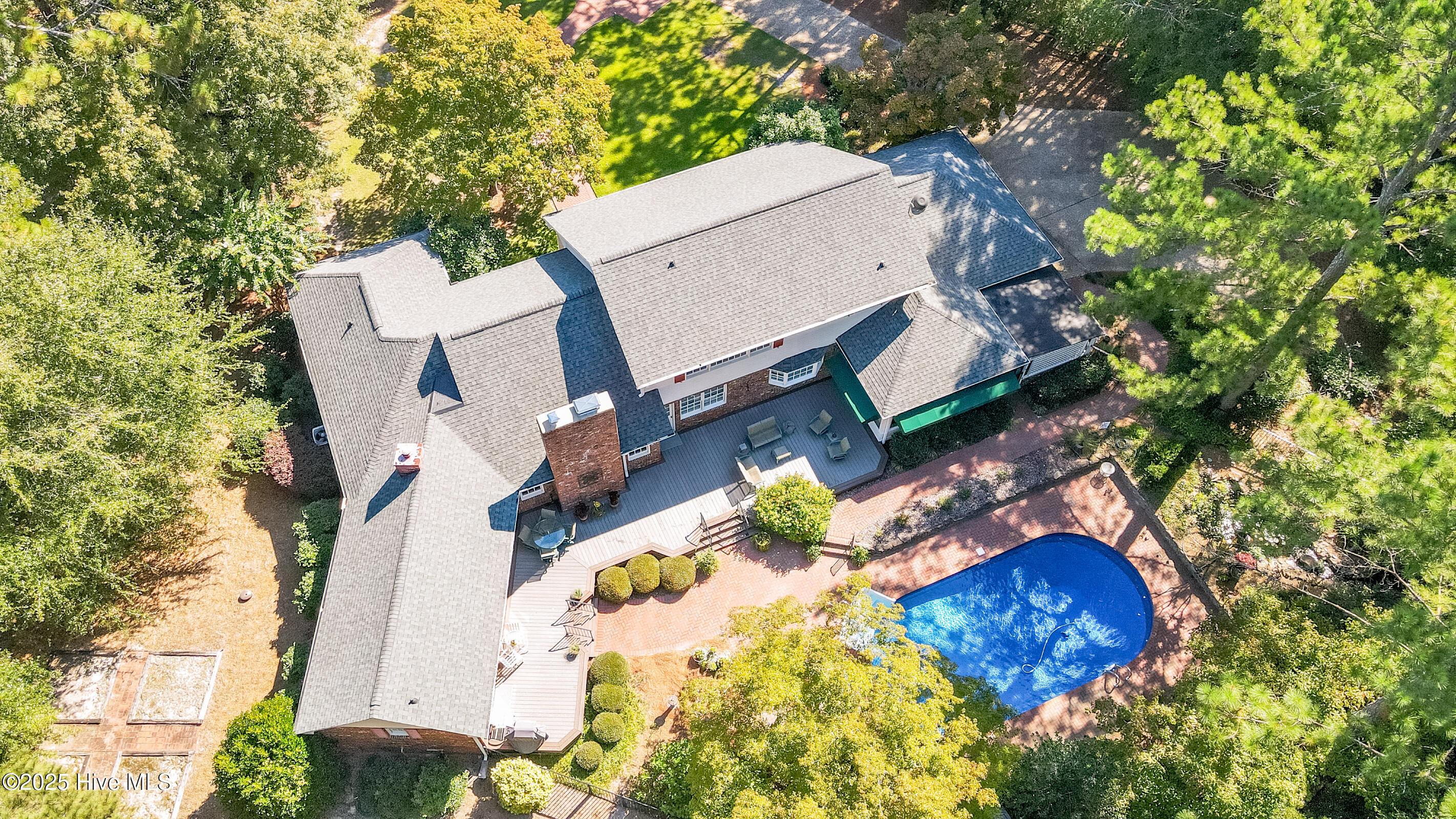main property photo 75