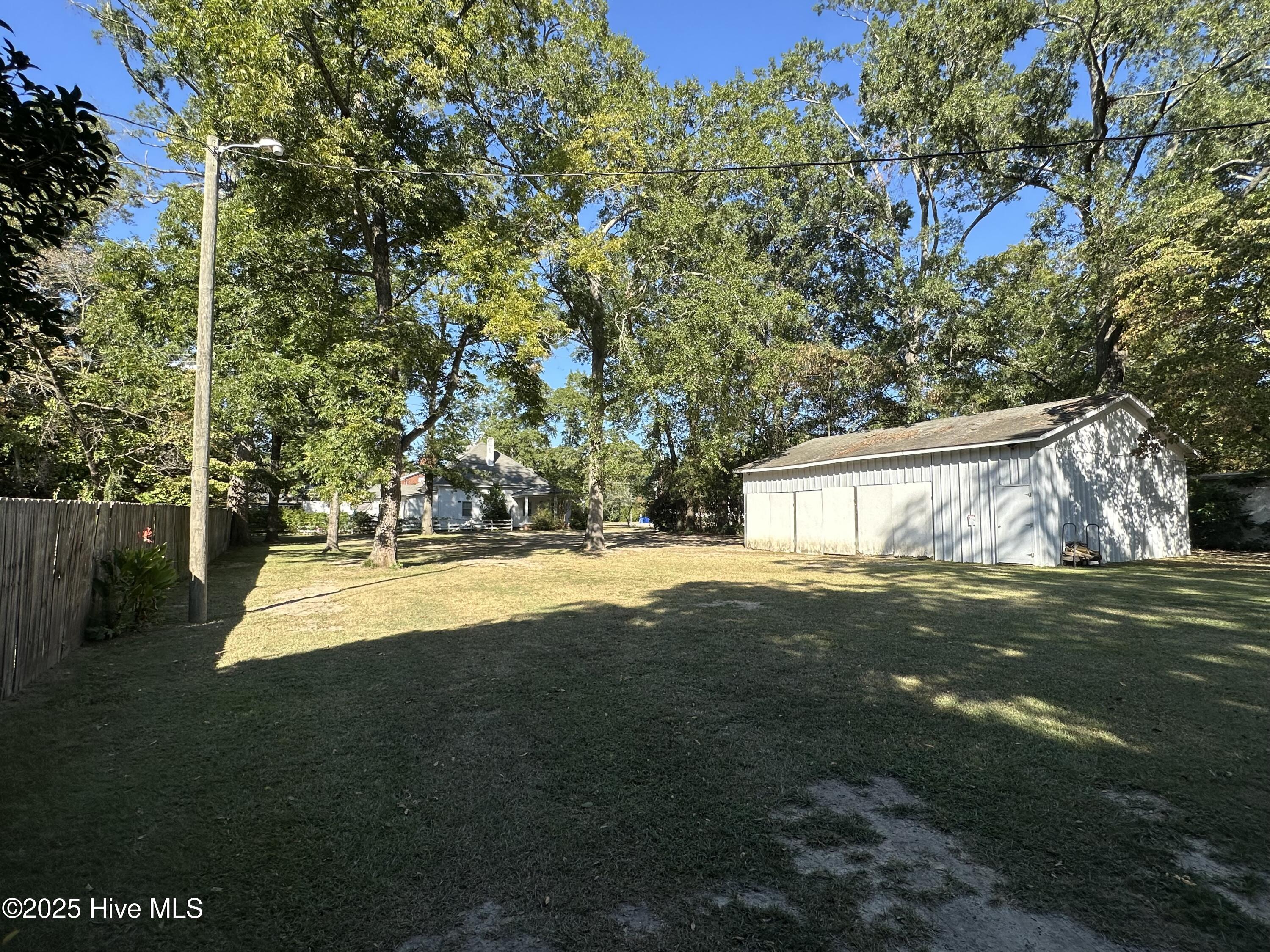 main property photo 11
