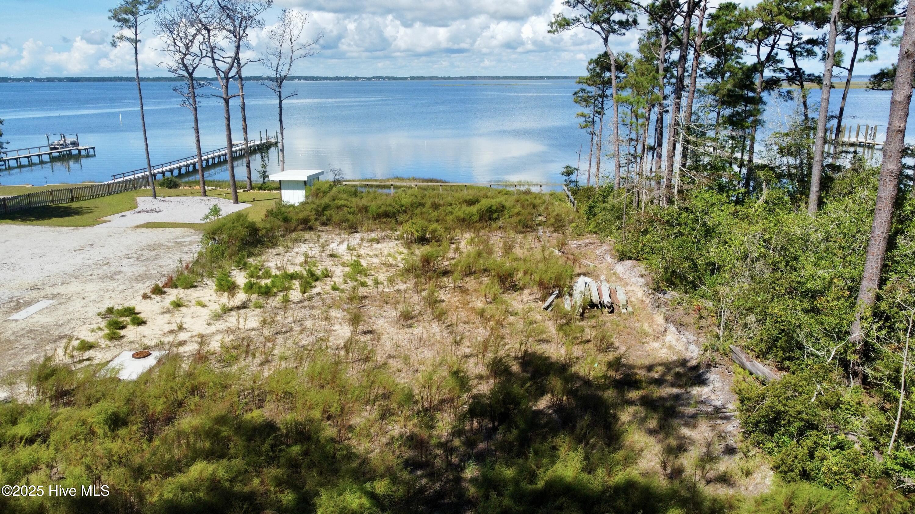 main property photo 9