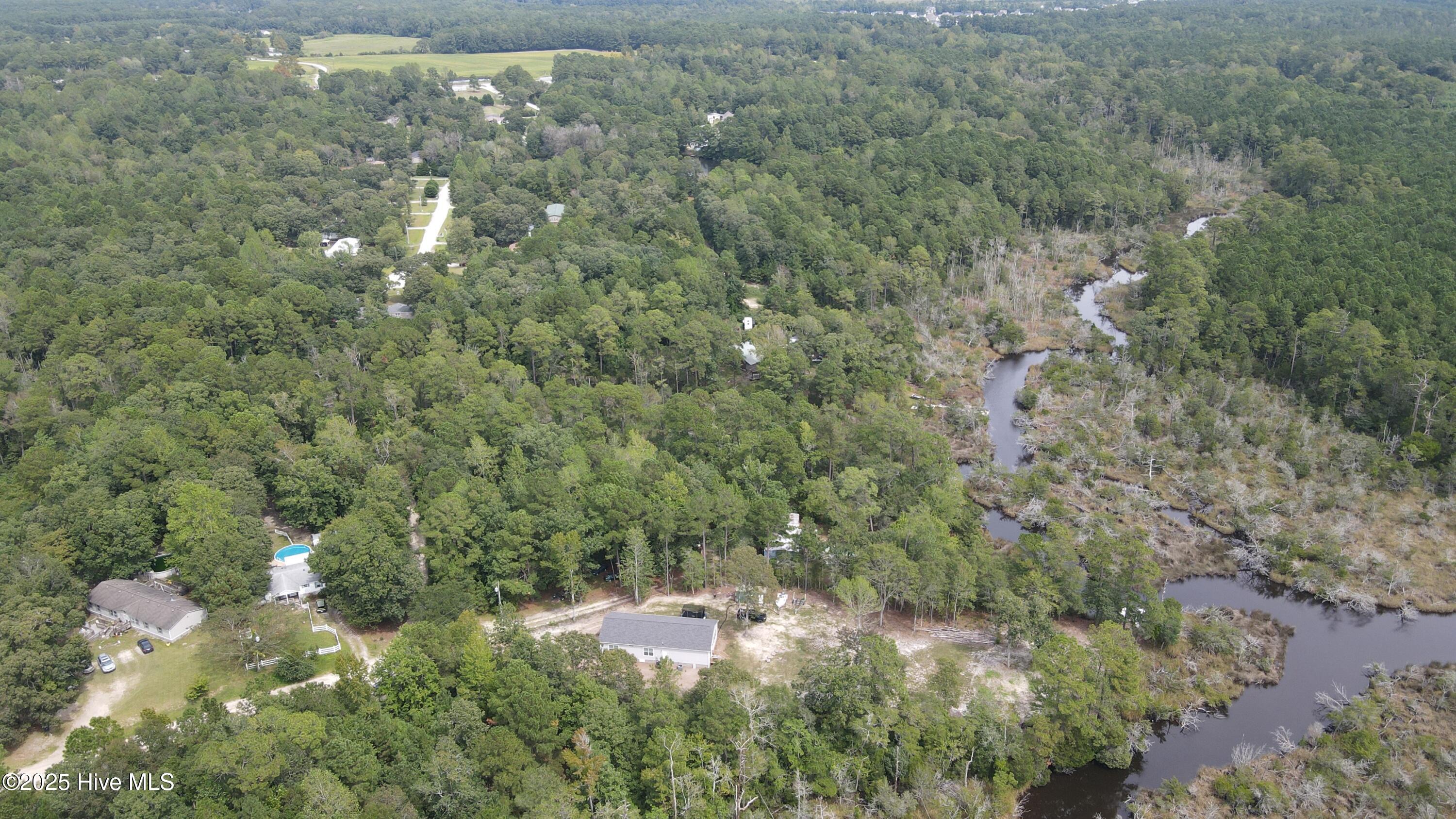 main property photo 8