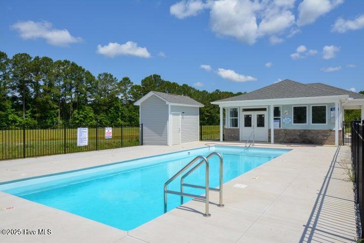 main property photo 23