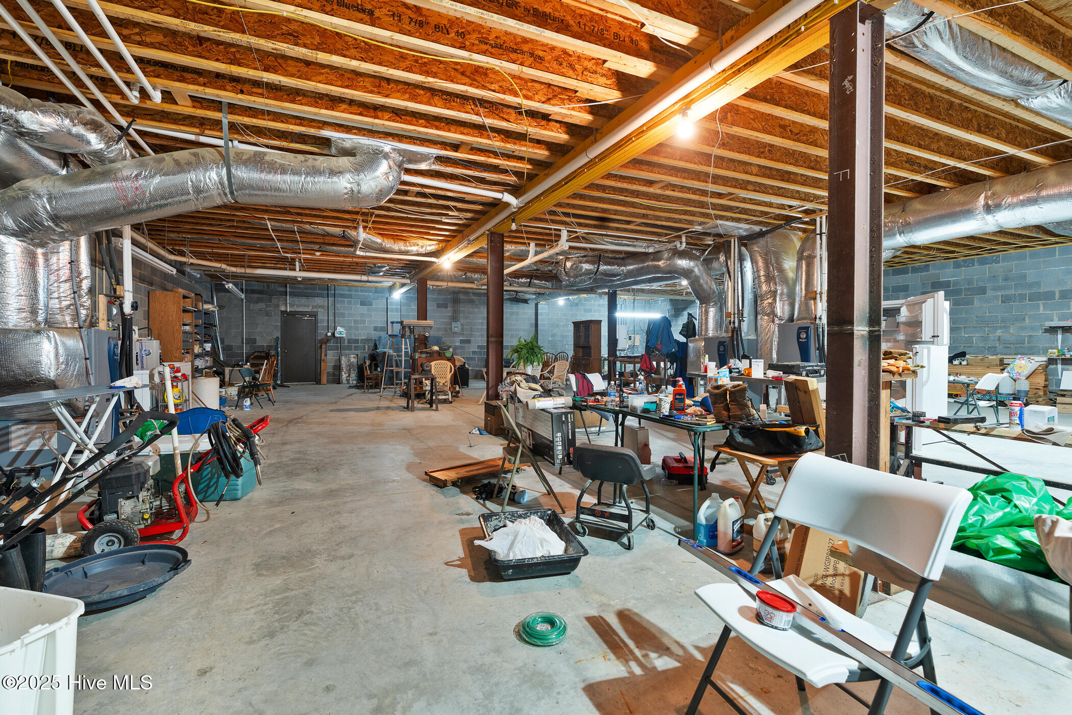 main property photo 48