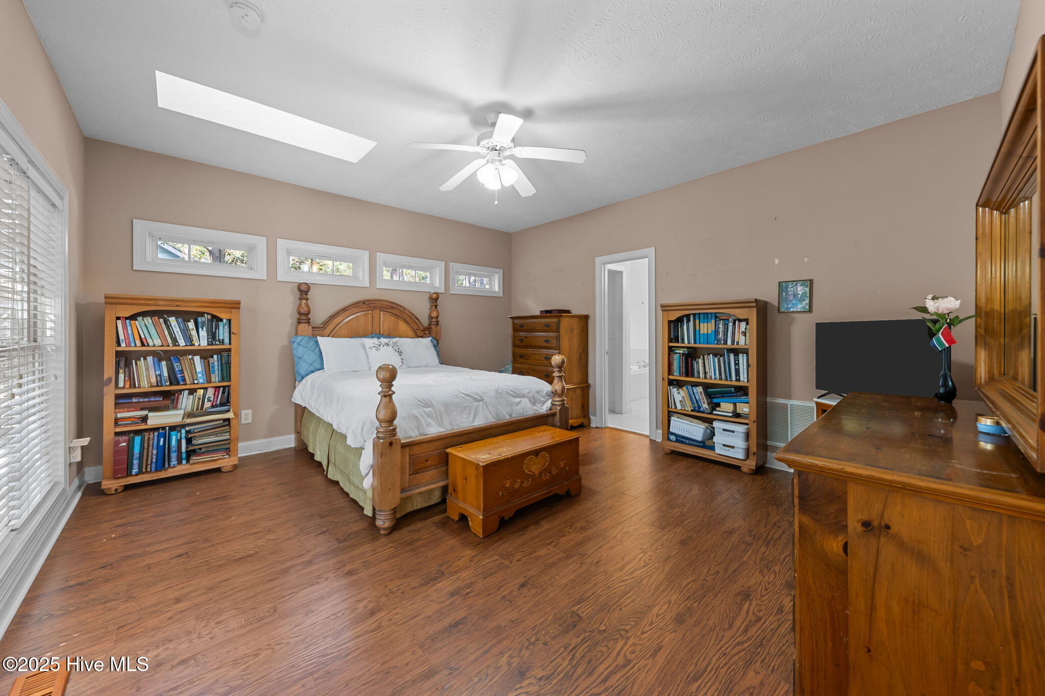 property viewer photo 16