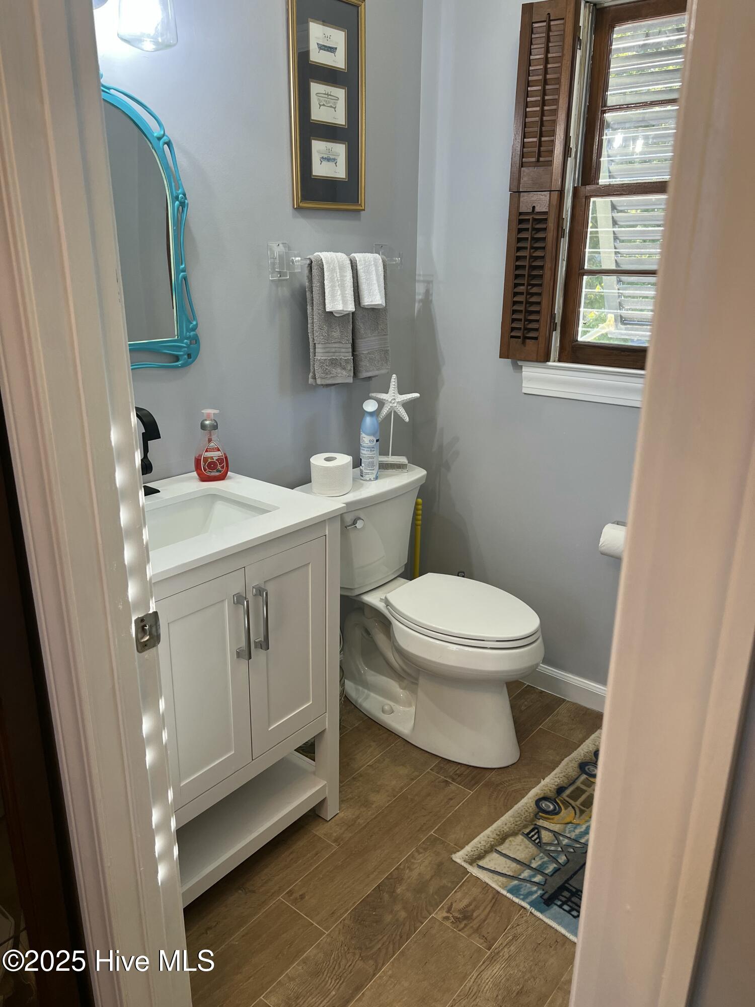 main property photo 13