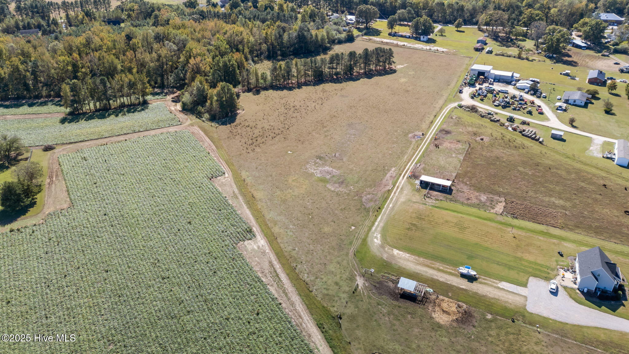 main property photo 30