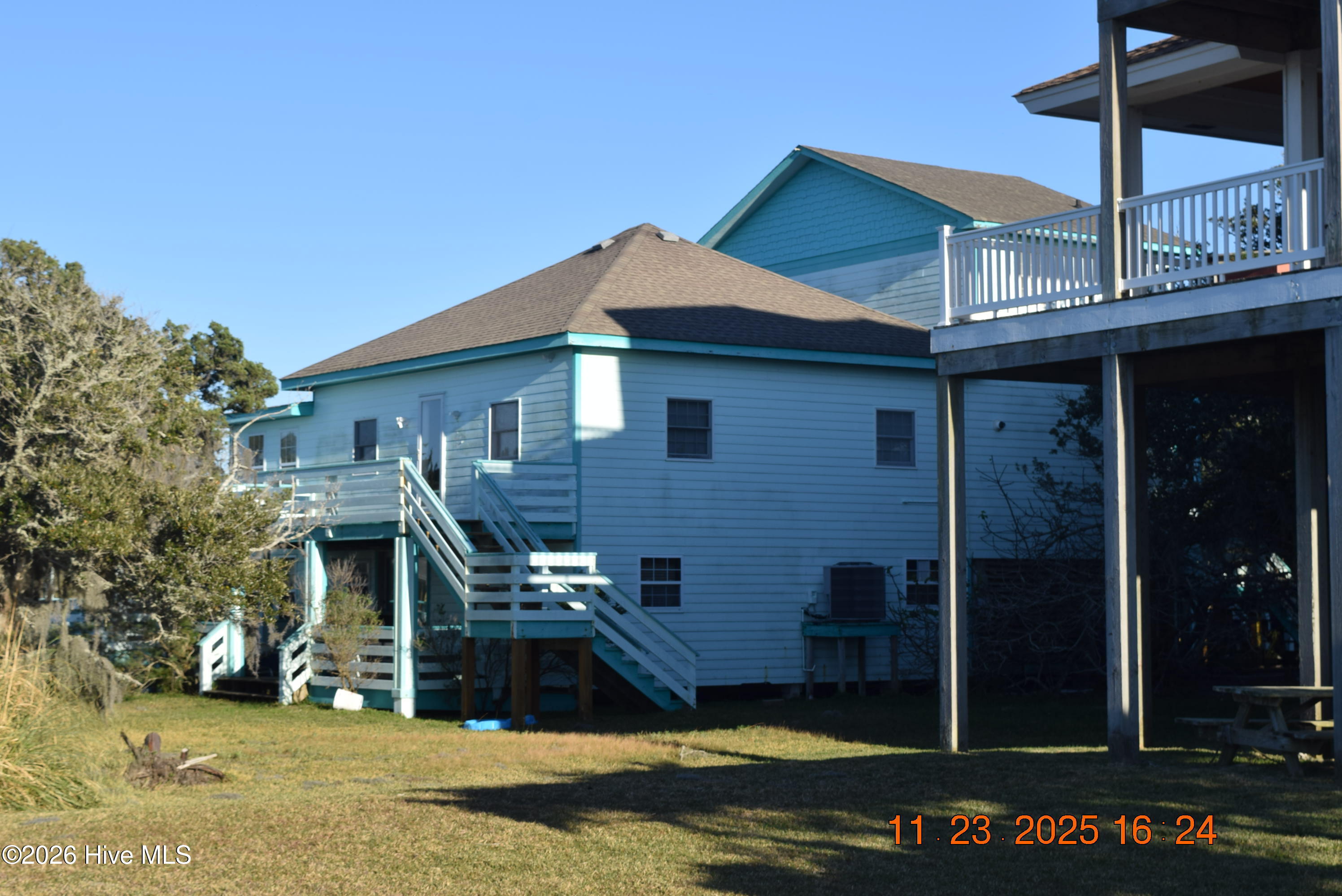 main property photo 24