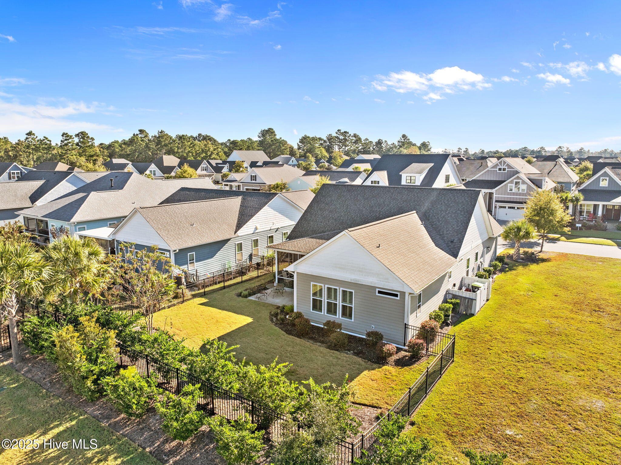 main property photo 50