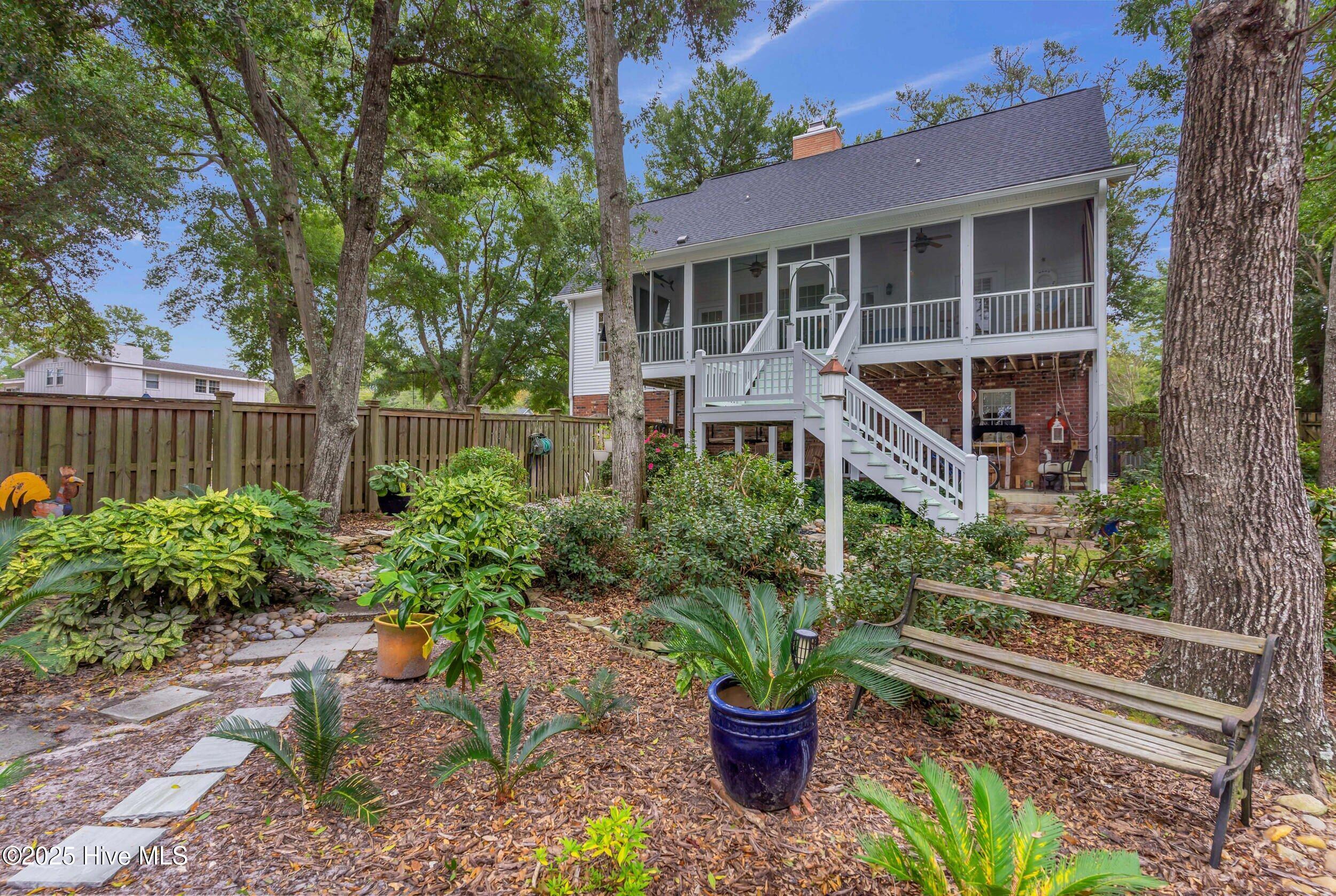 main property photo 45
