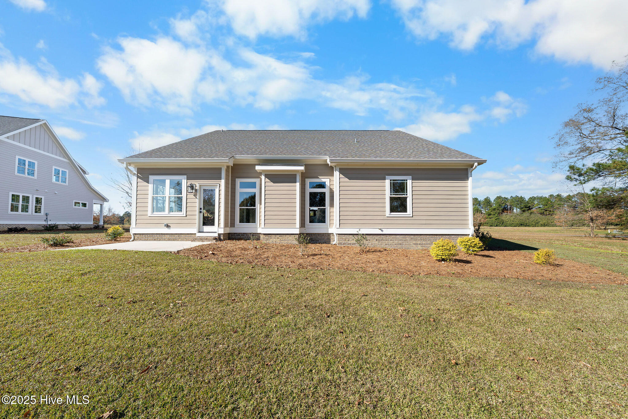 main property photo 48