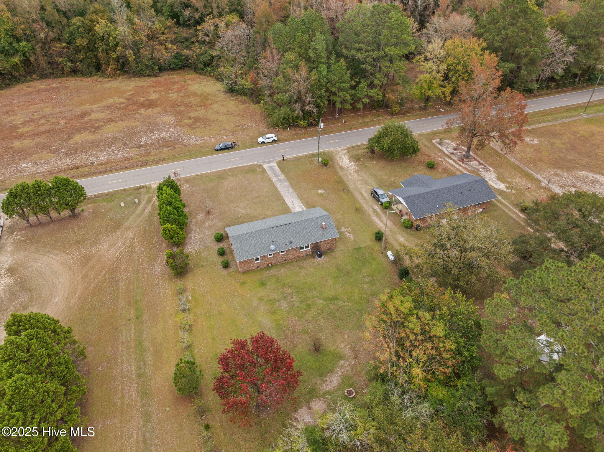 main property photo 33