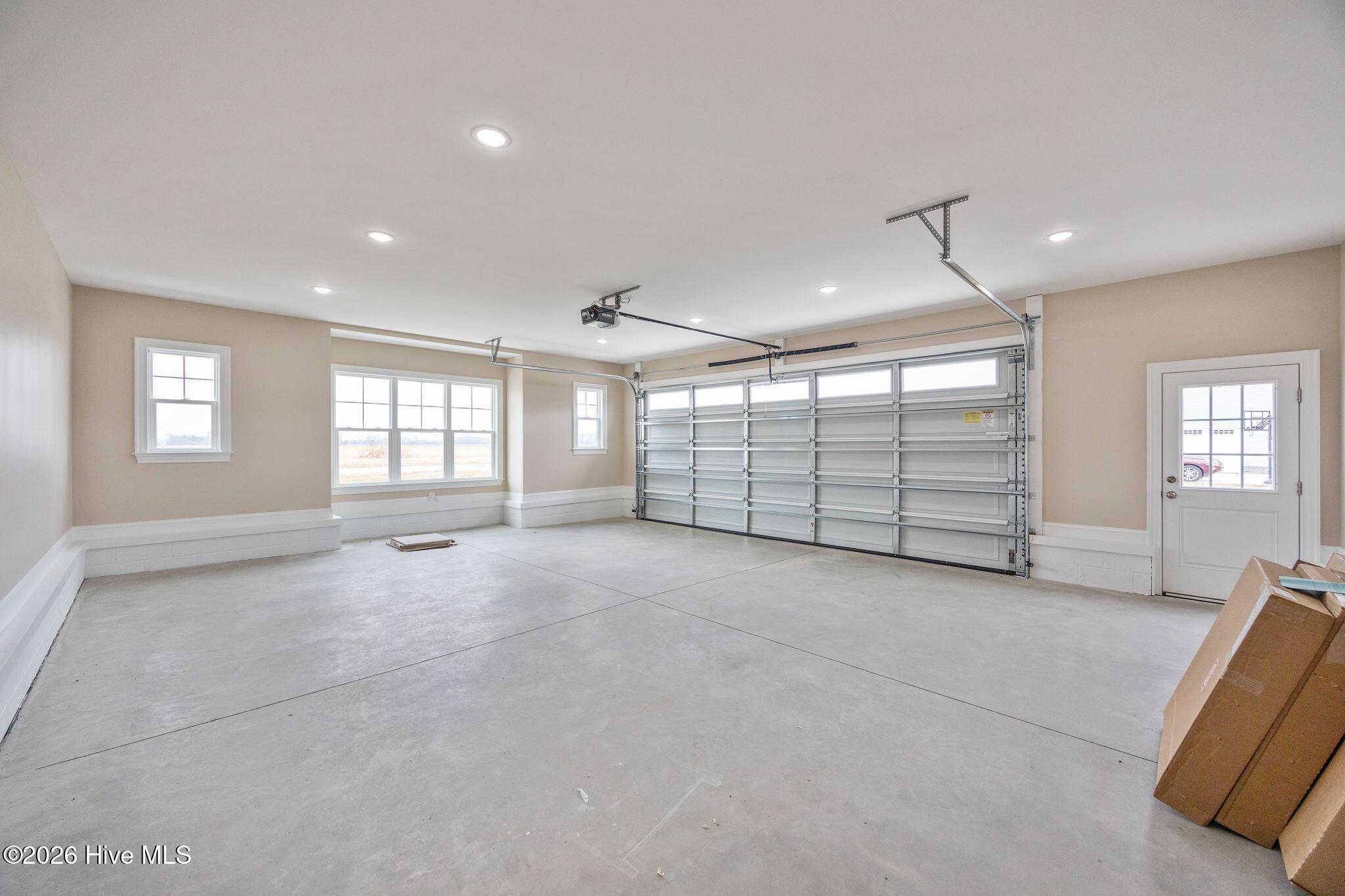 main property photo 74
