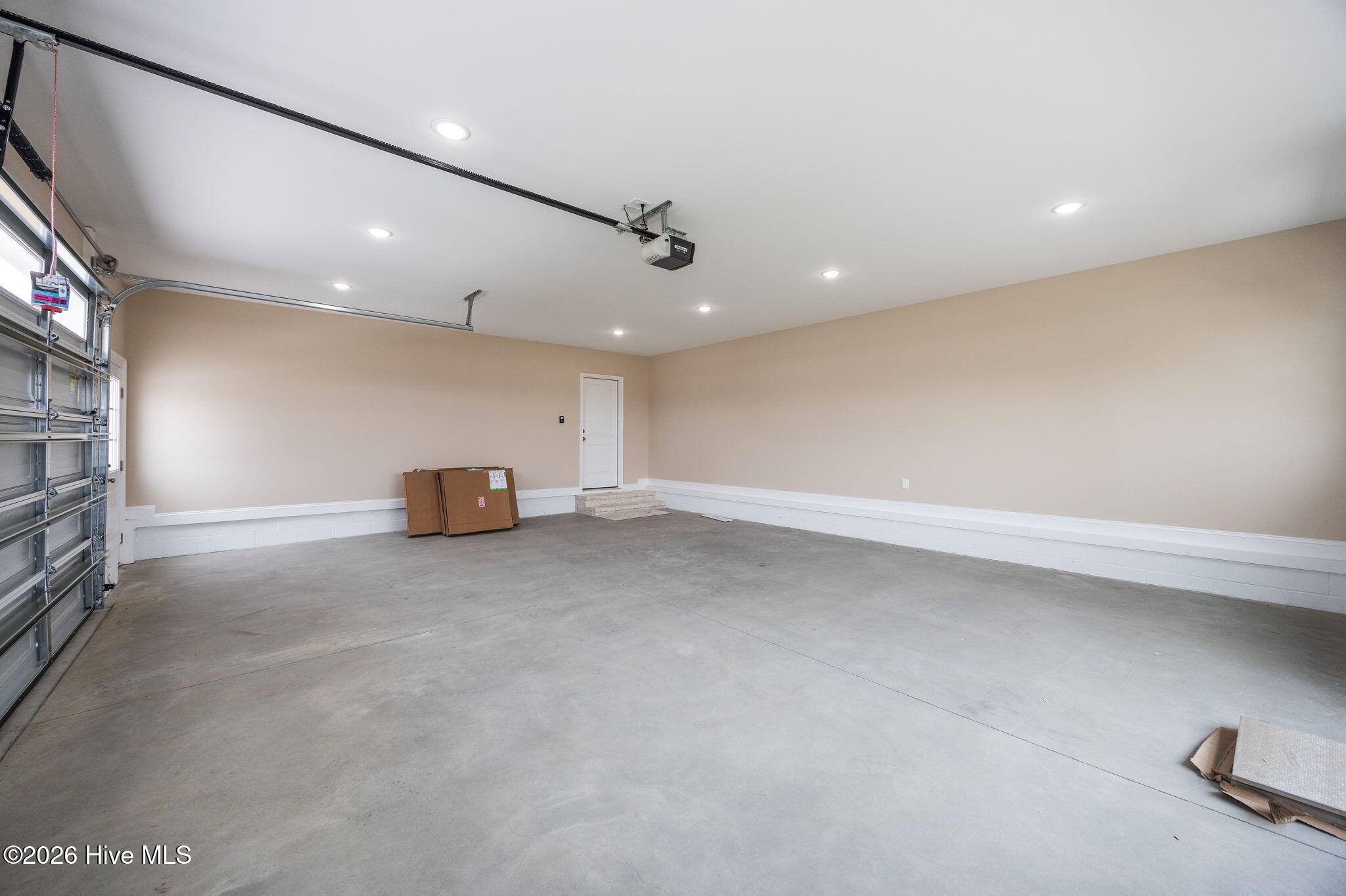 main property photo 75