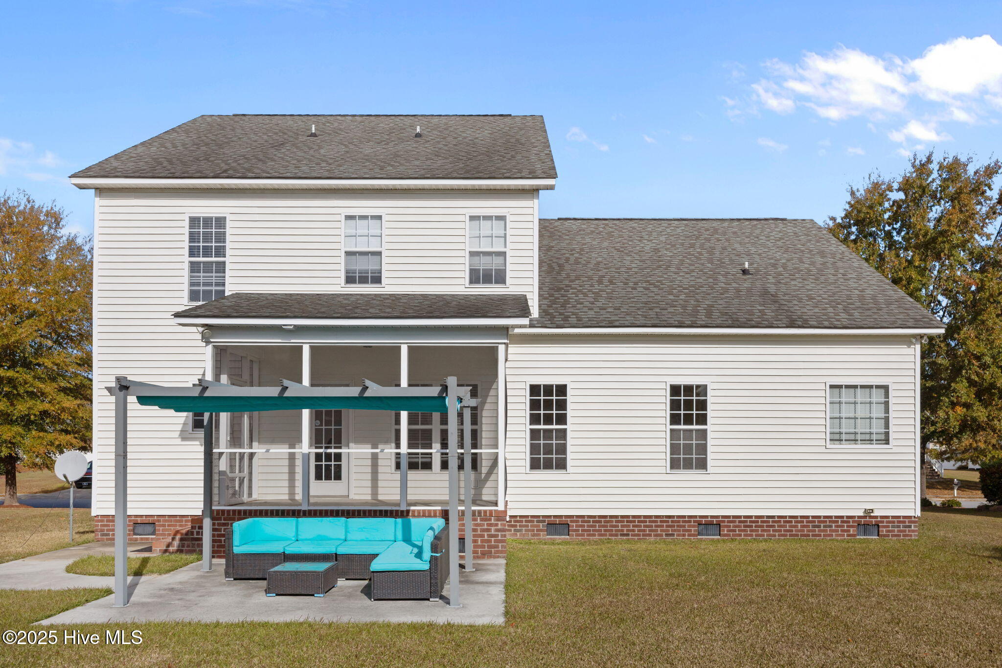 main property photo 3