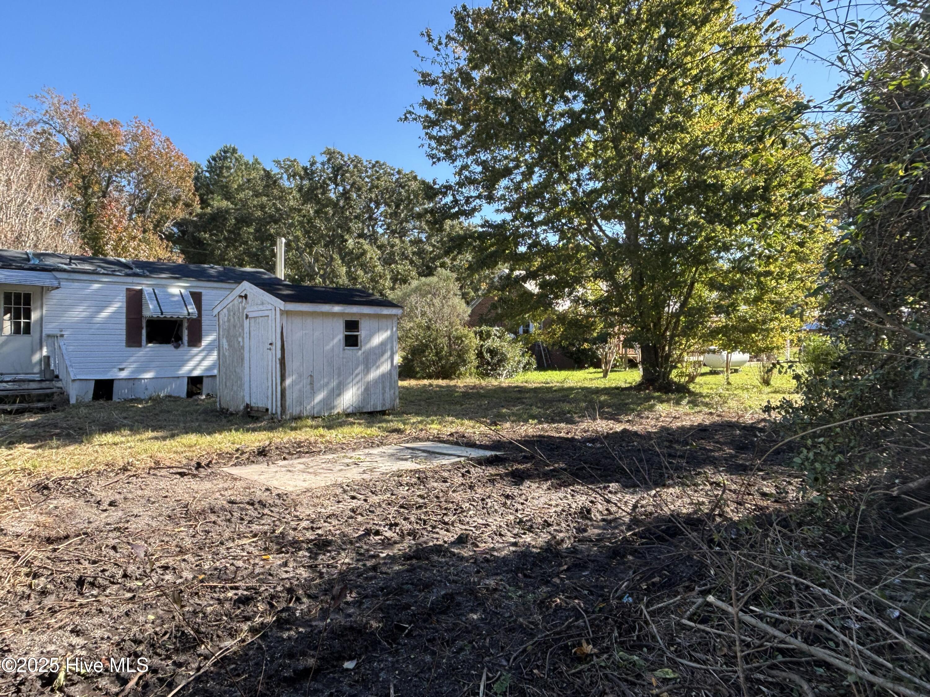 main property photo 13