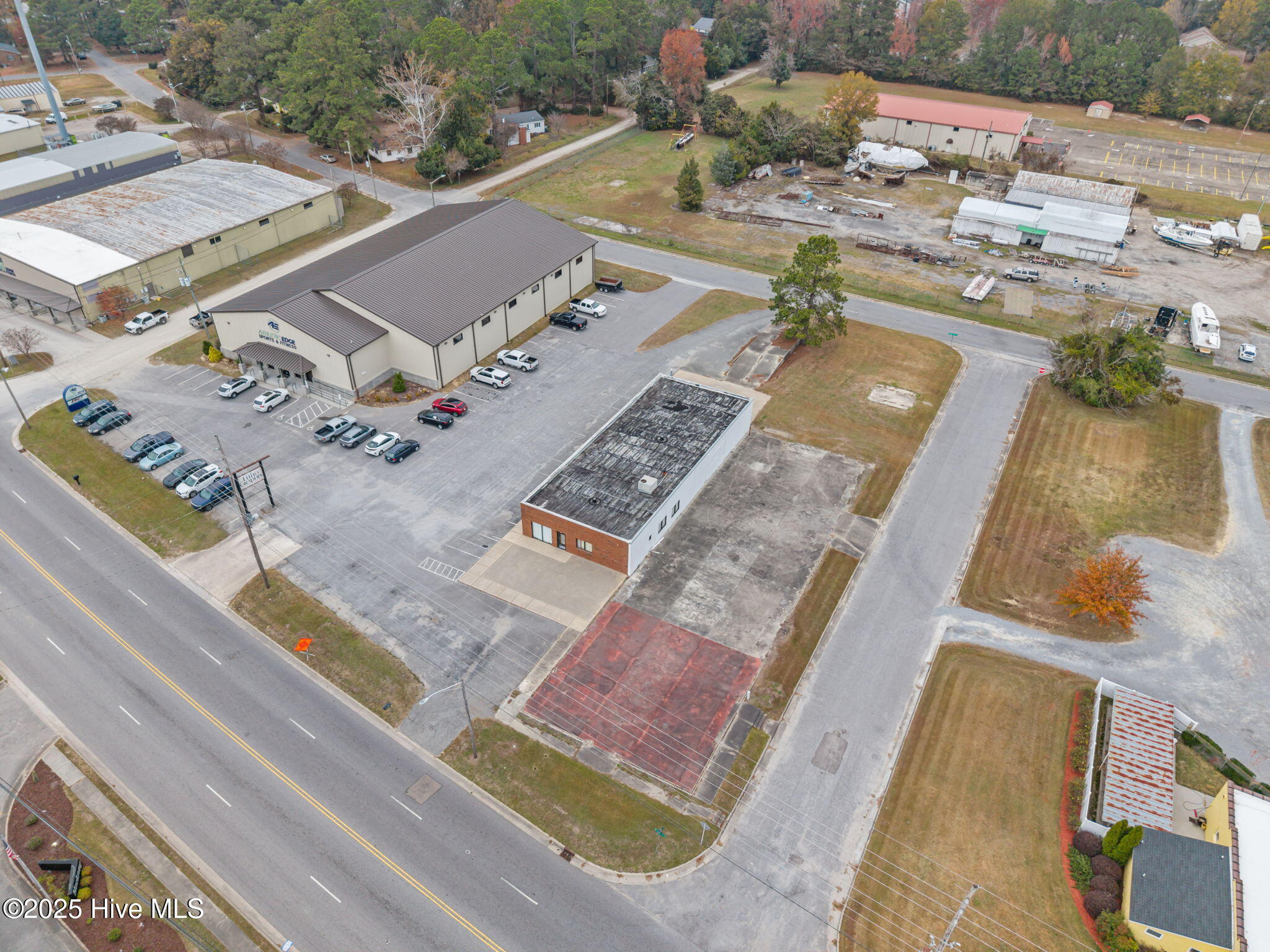 main property photo 10