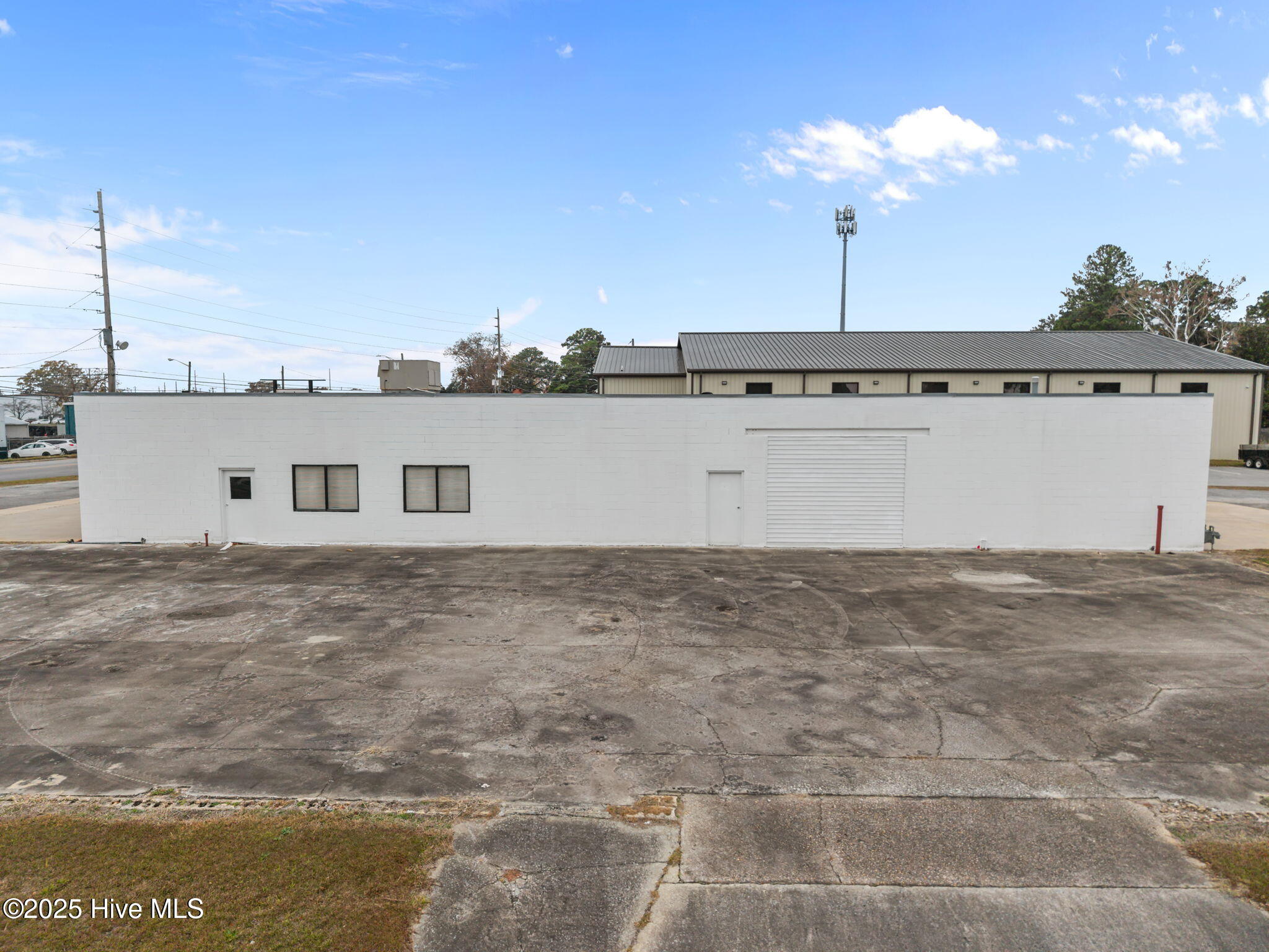 main property photo 8