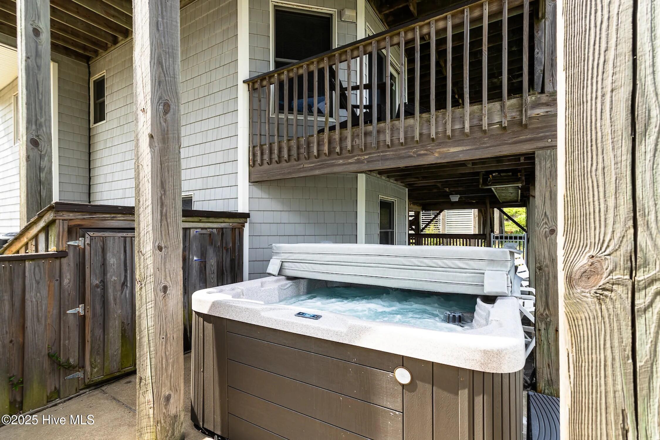 main property photo 28