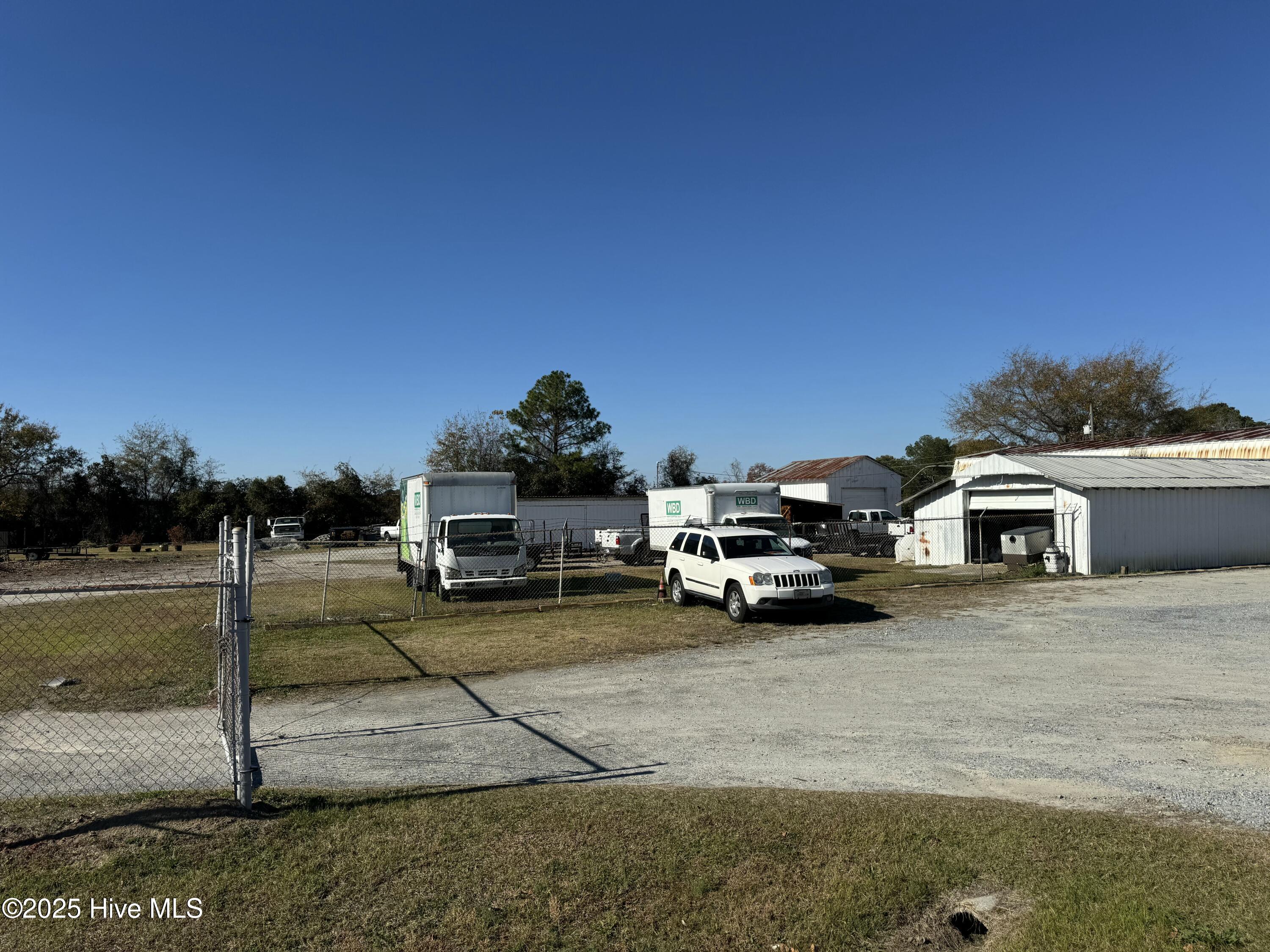main property photo 5