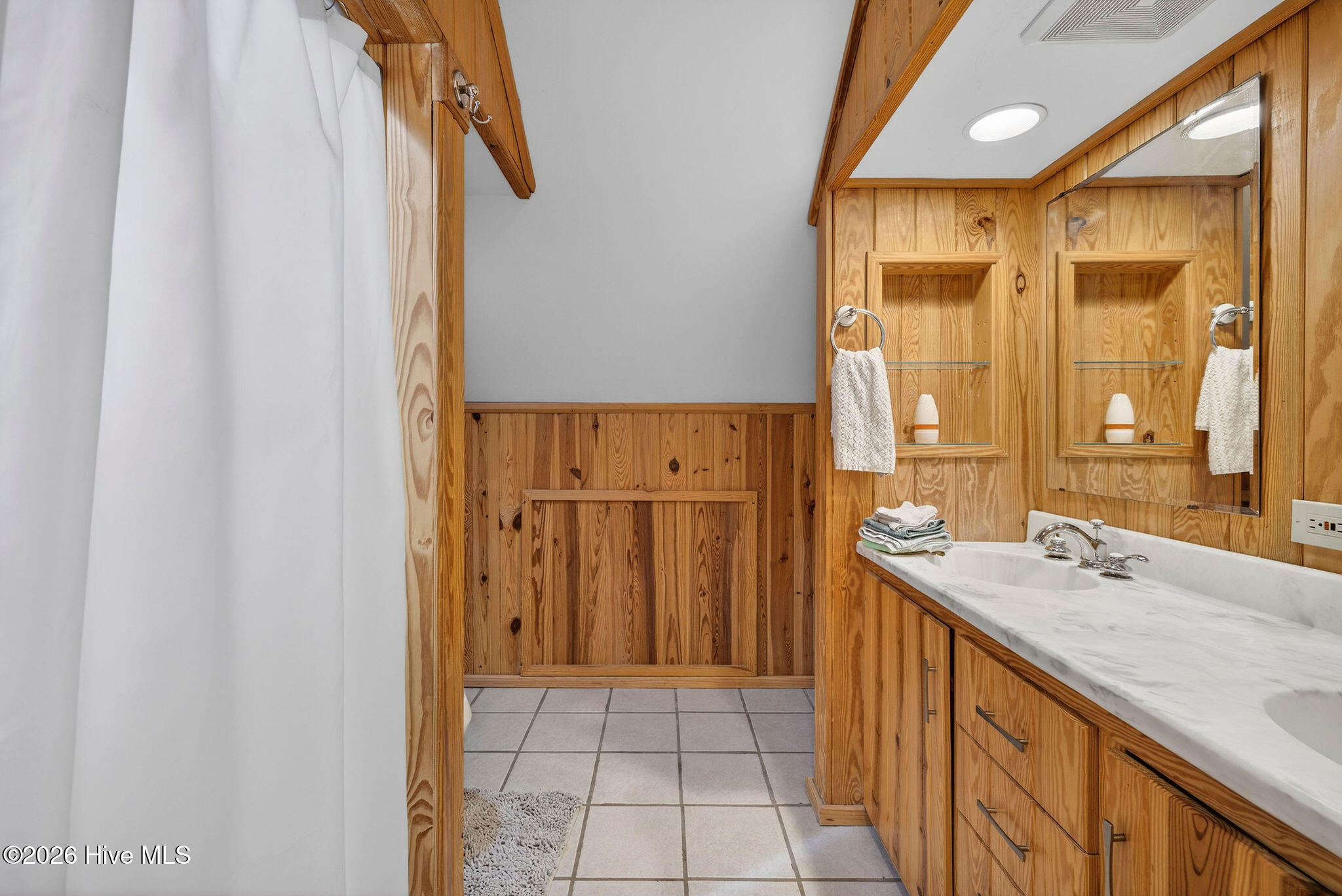 main property photo 67