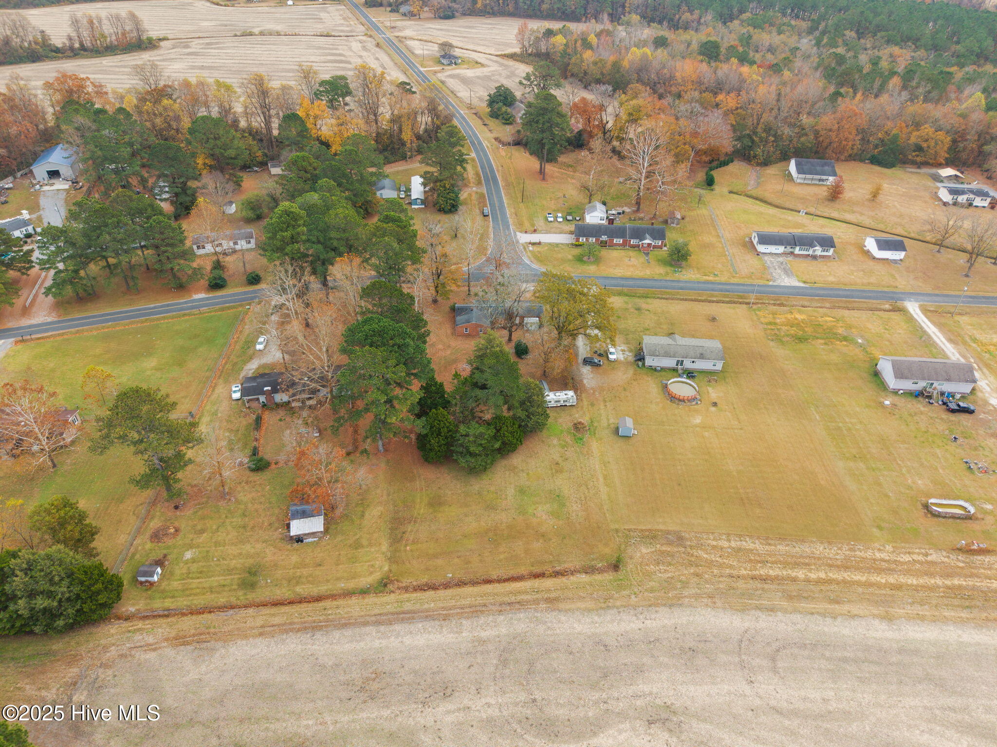 main property photo 35
