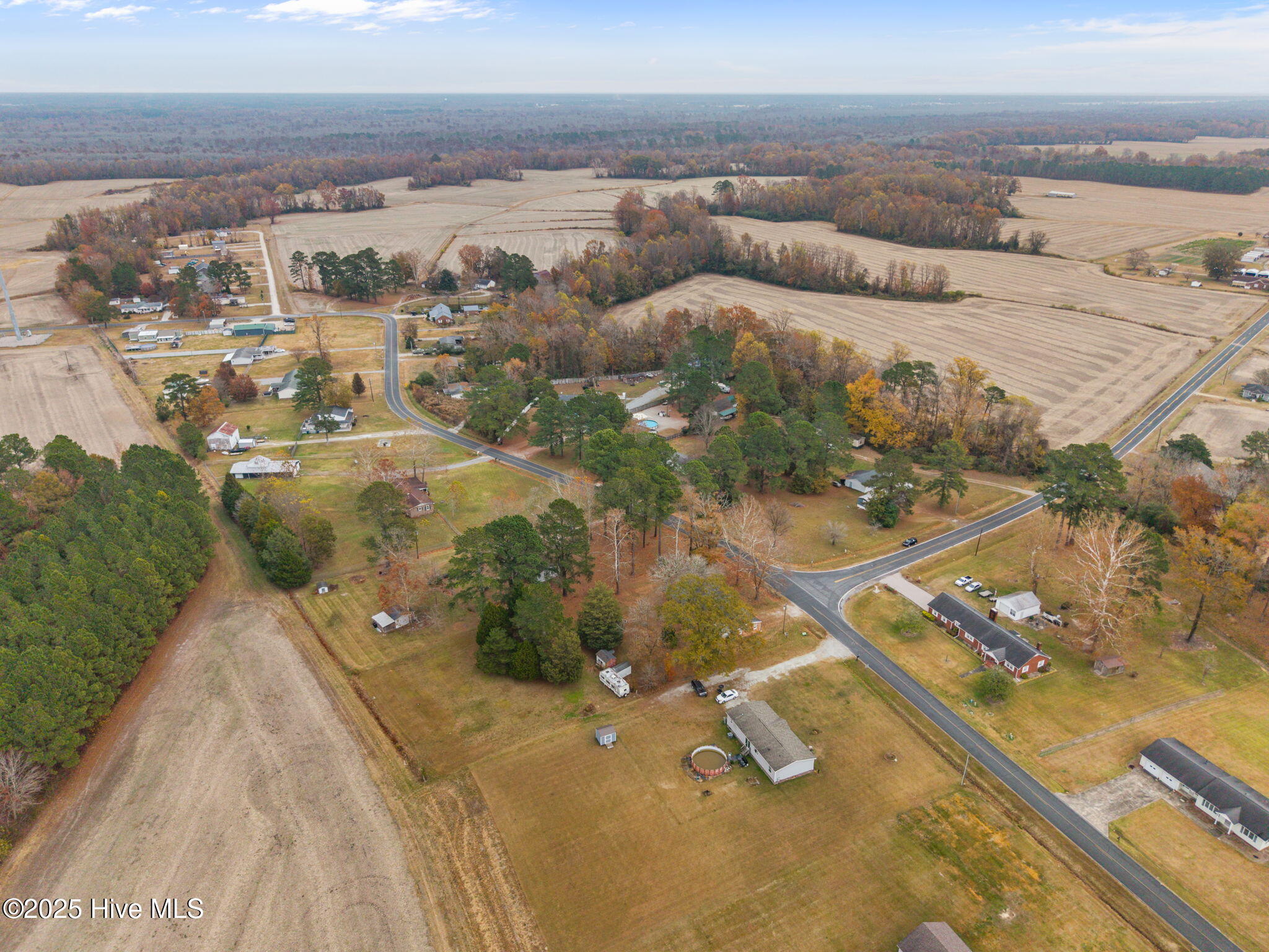 main property photo 40