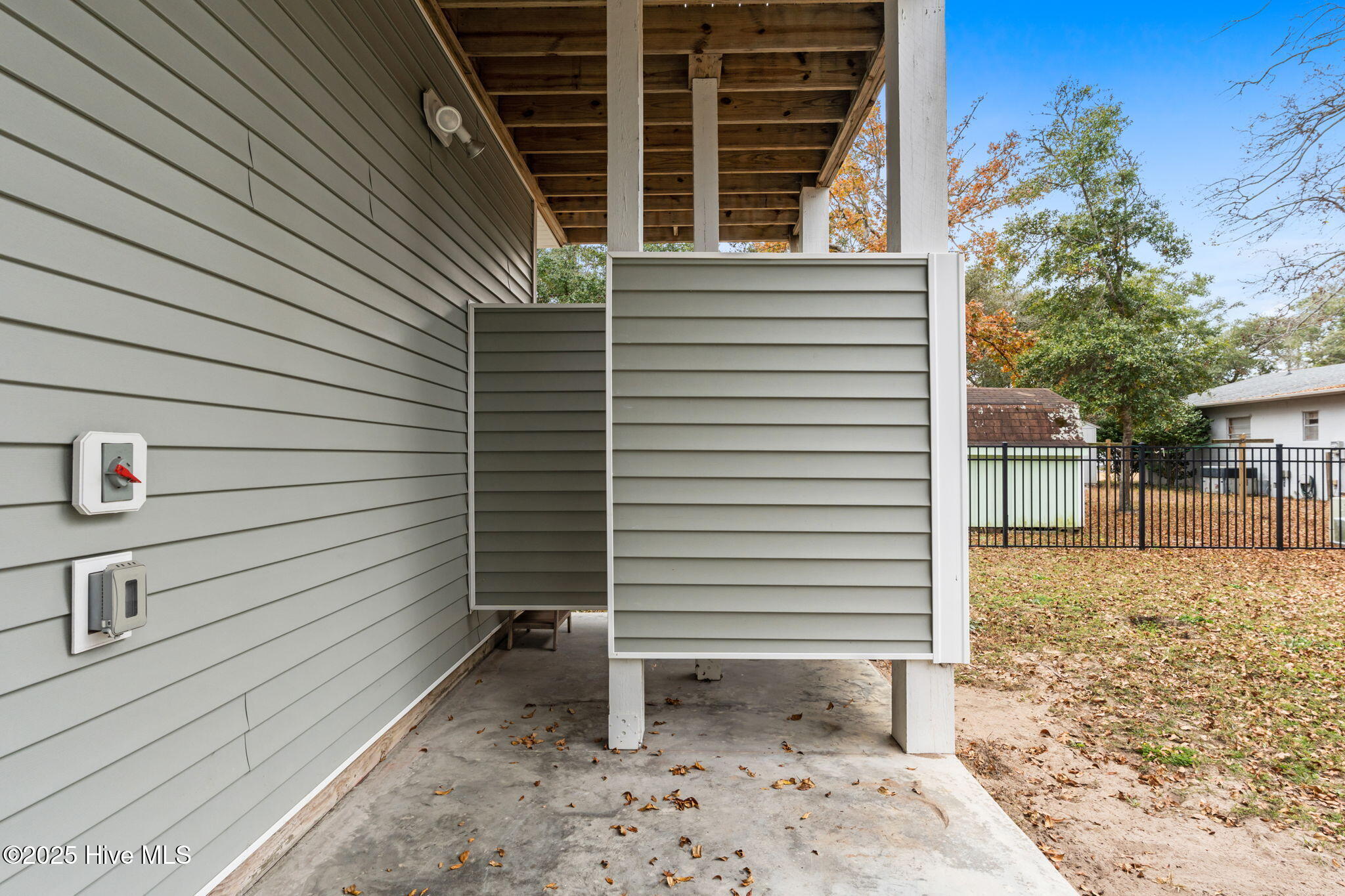 main property photo 47