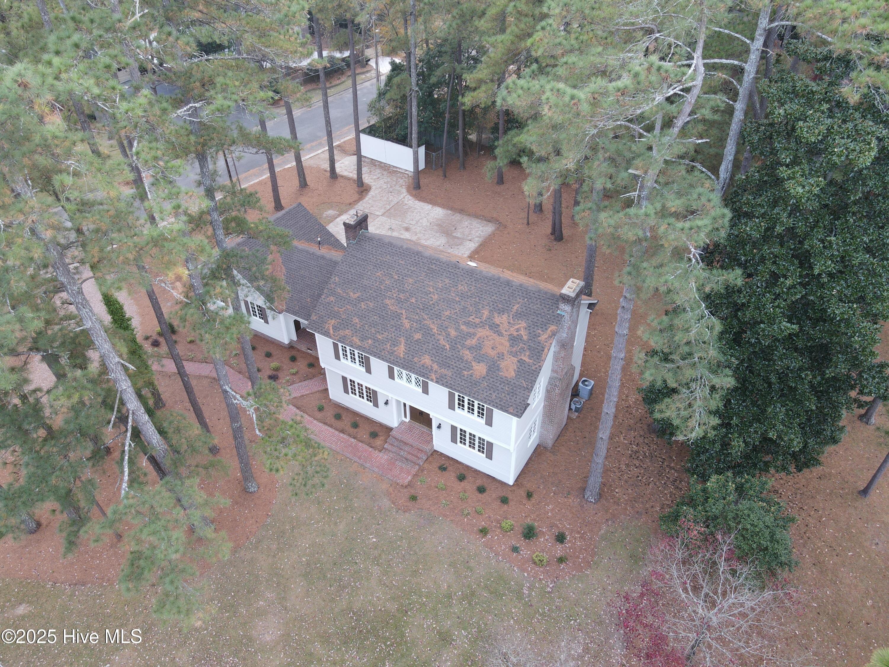 main property photo 20