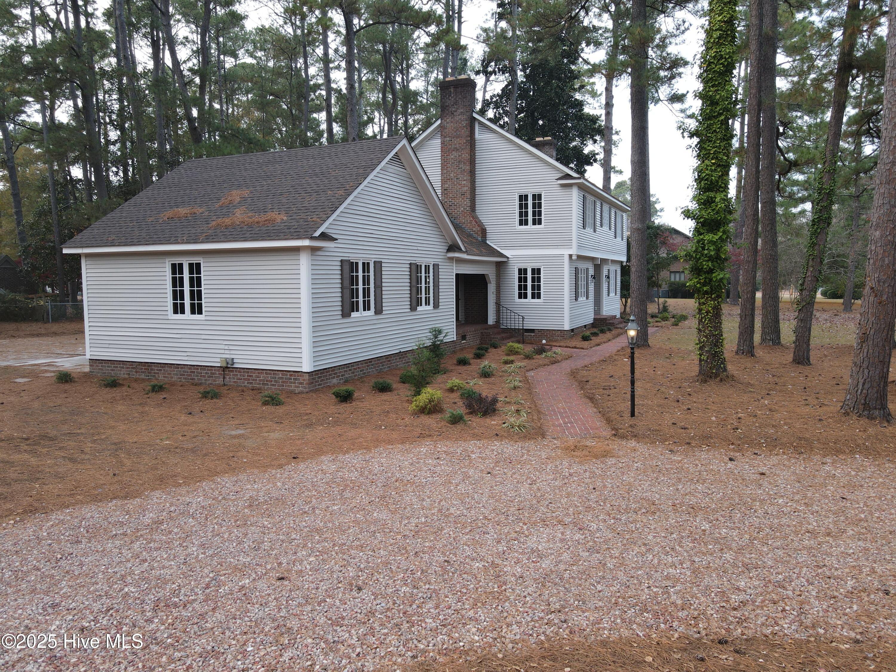 main property photo 33