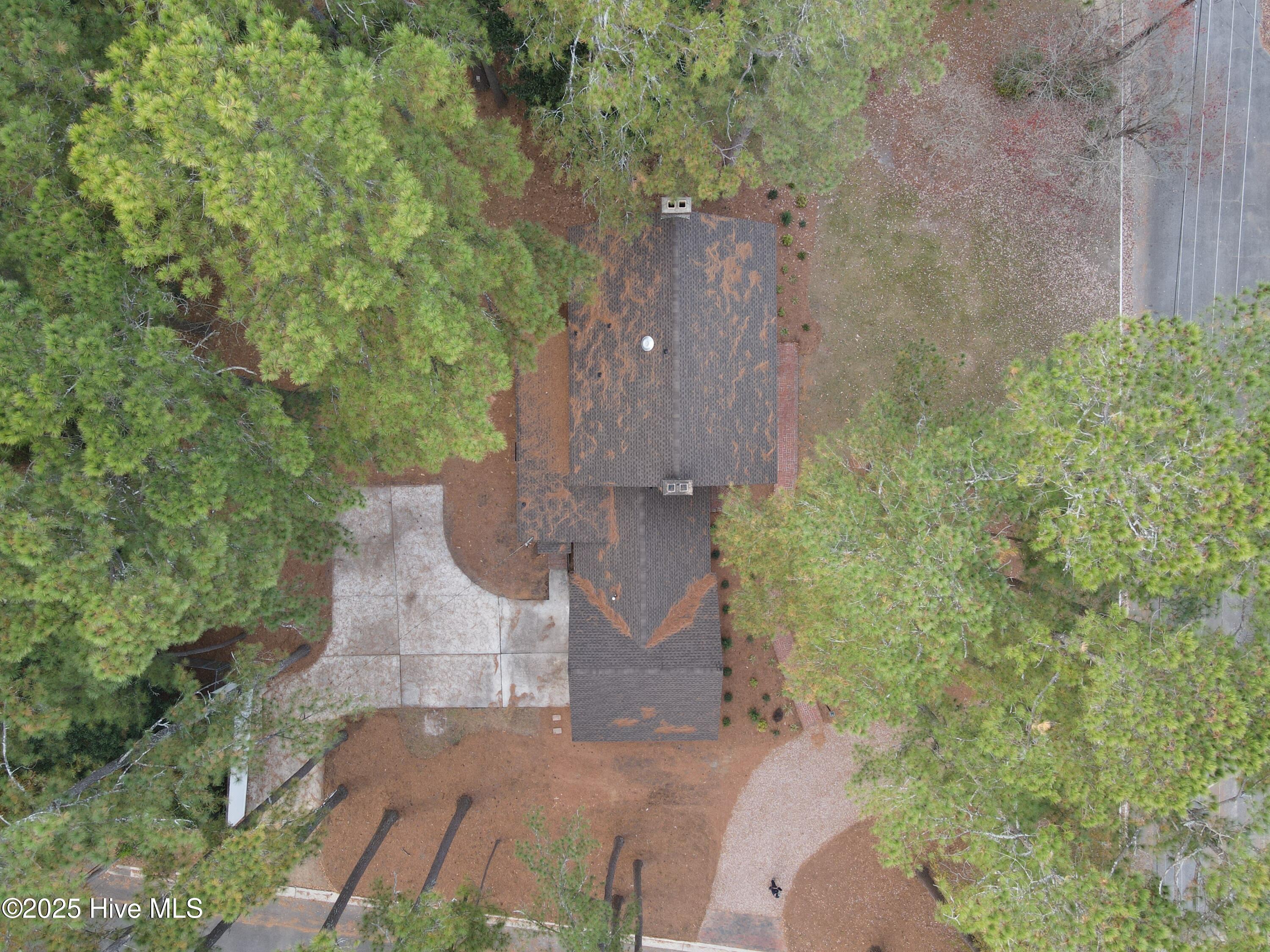 main property photo 35