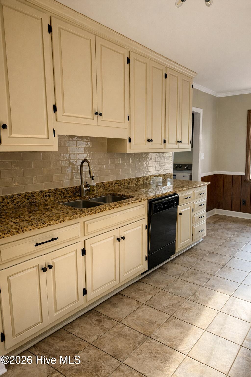 main property photo 61