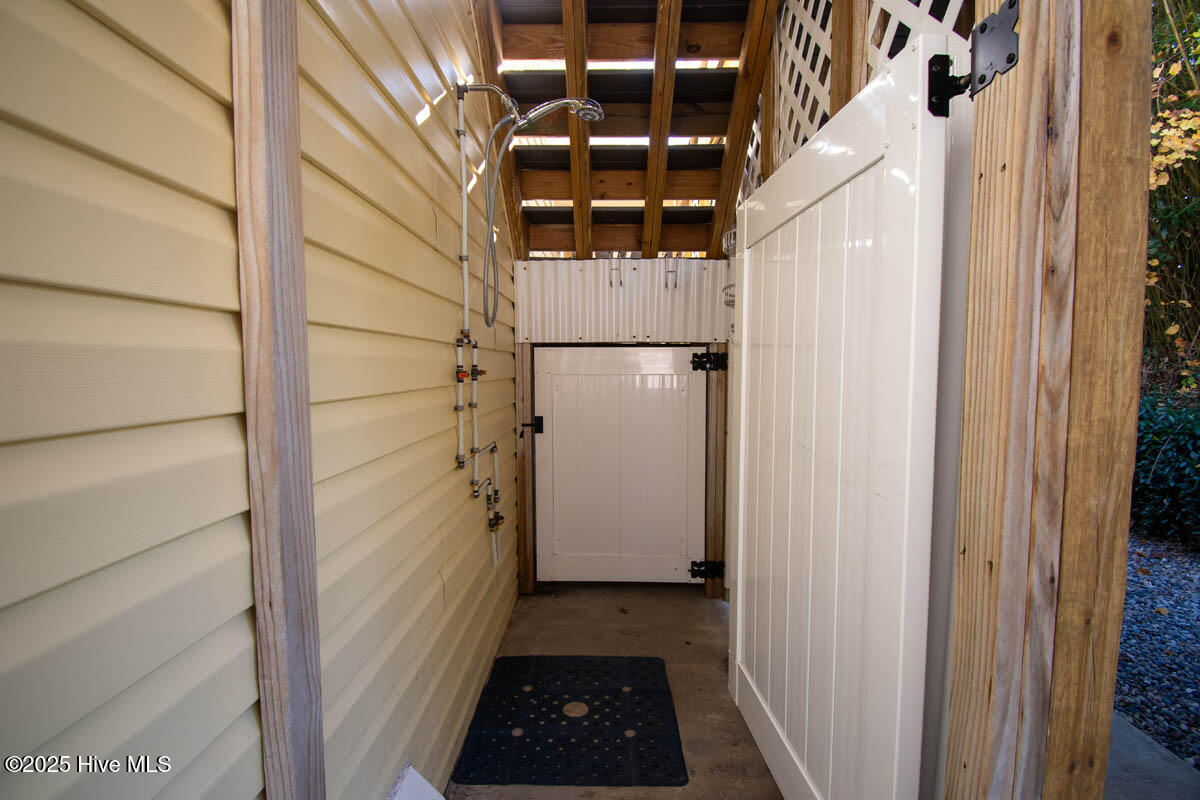 main property photo 60