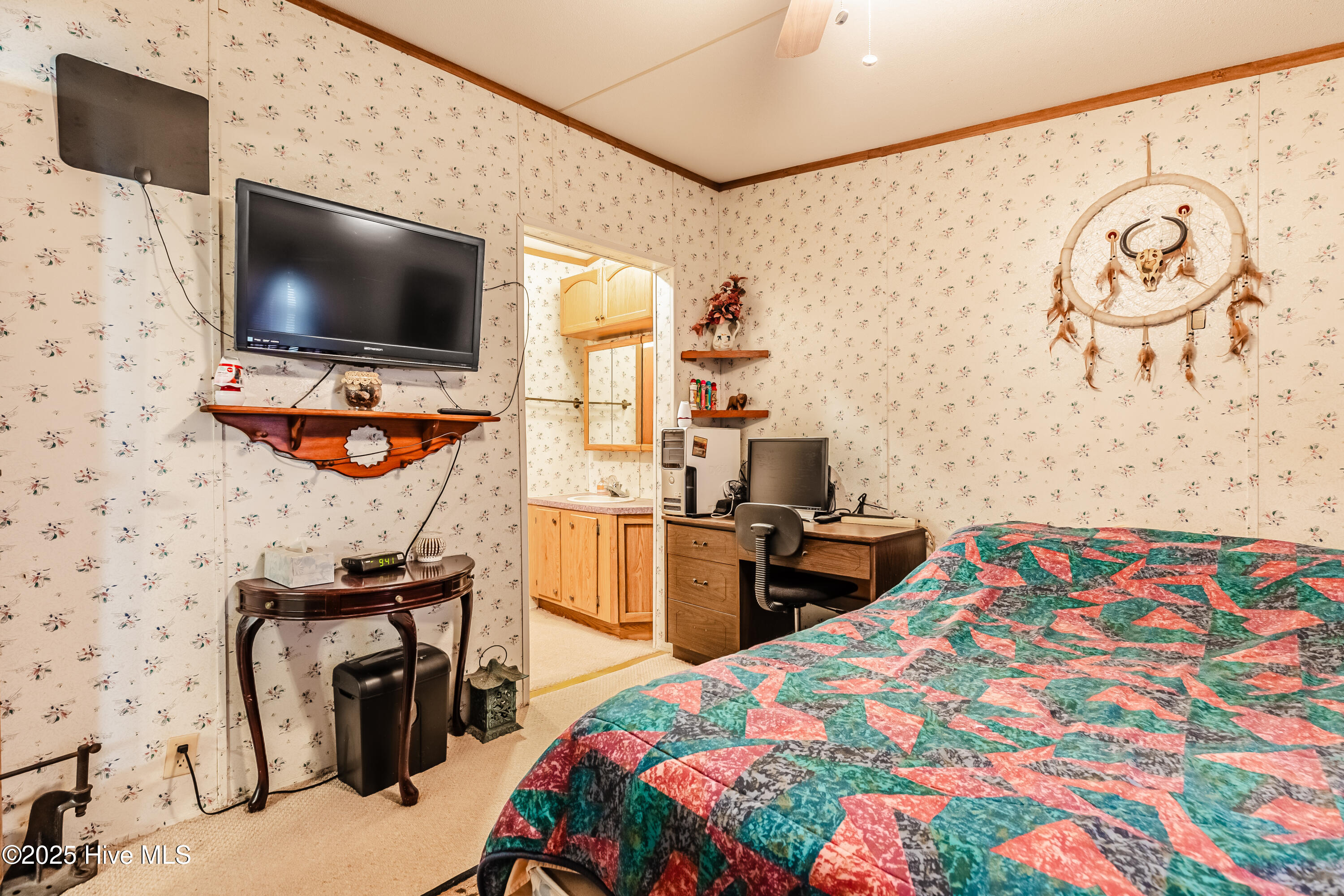 main property photo 25